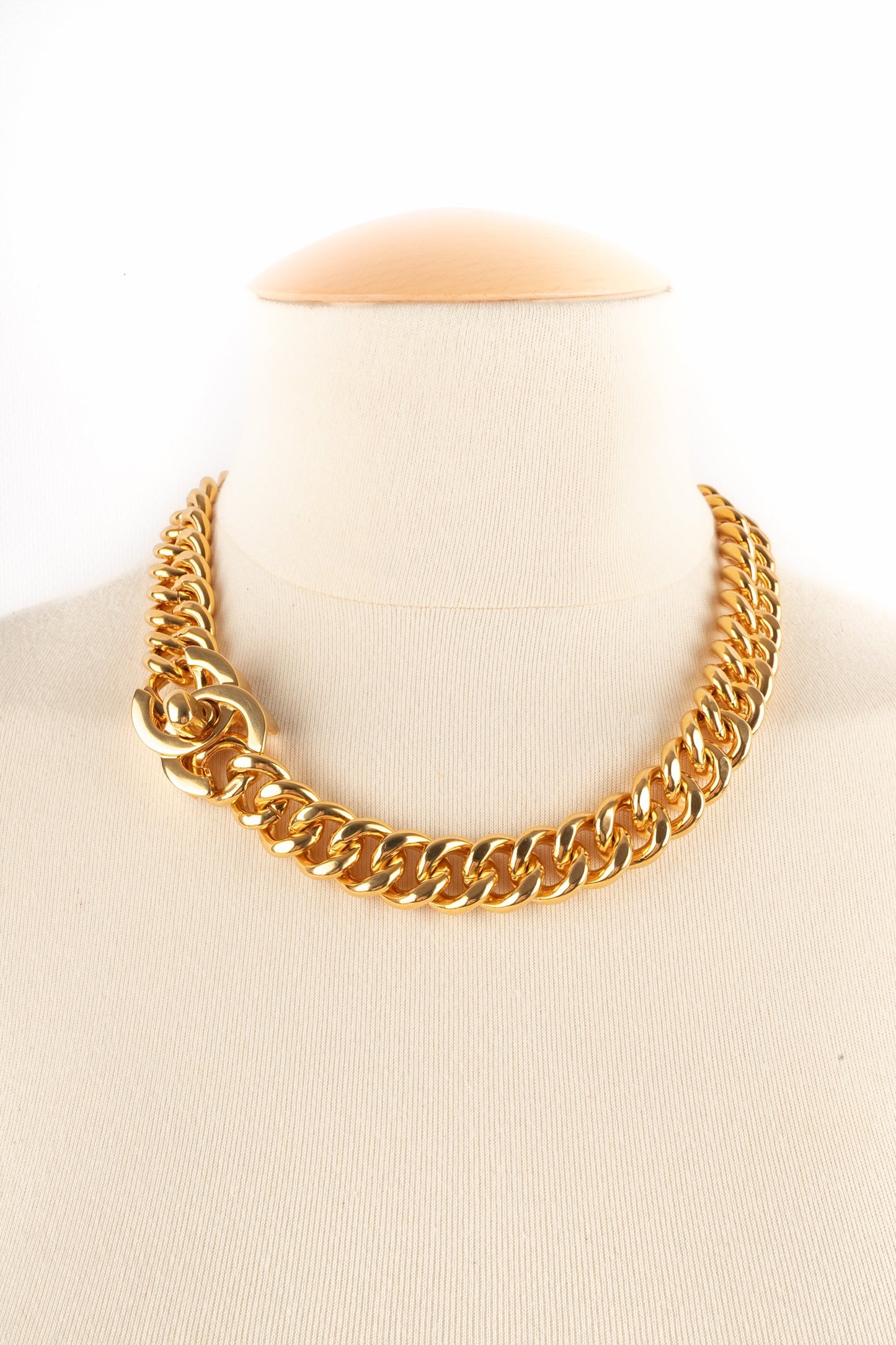 Collier tourniquet Chanel