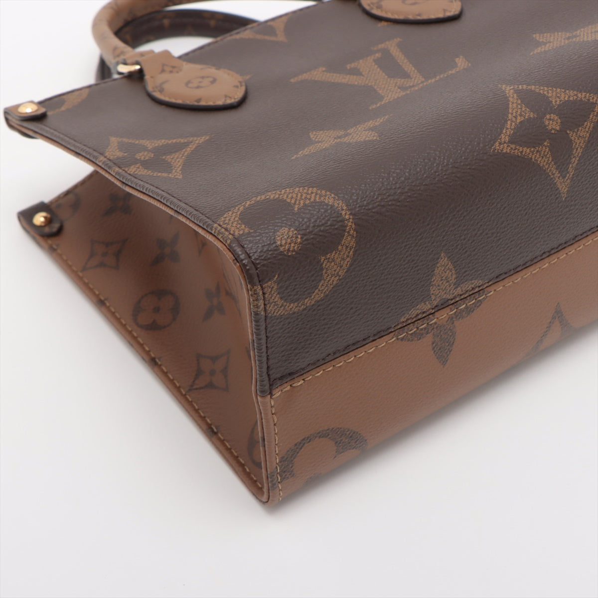 Louis Vuitton monogram giant reverse onzago PM M46373 Tote bag responsiveness