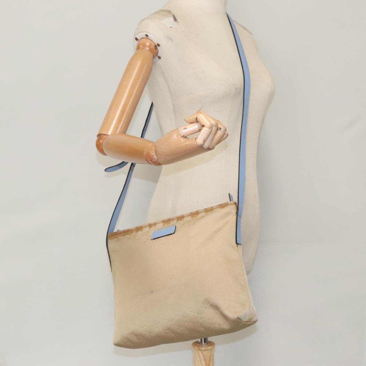 GUCCI GG Canvas Shoulder Bag Beige Silver 314529 97398