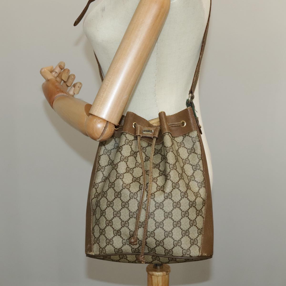 GUCCI GG Supreme Web Sherry Line Shoulder Bag PVC Beige 41 02 034 98088
