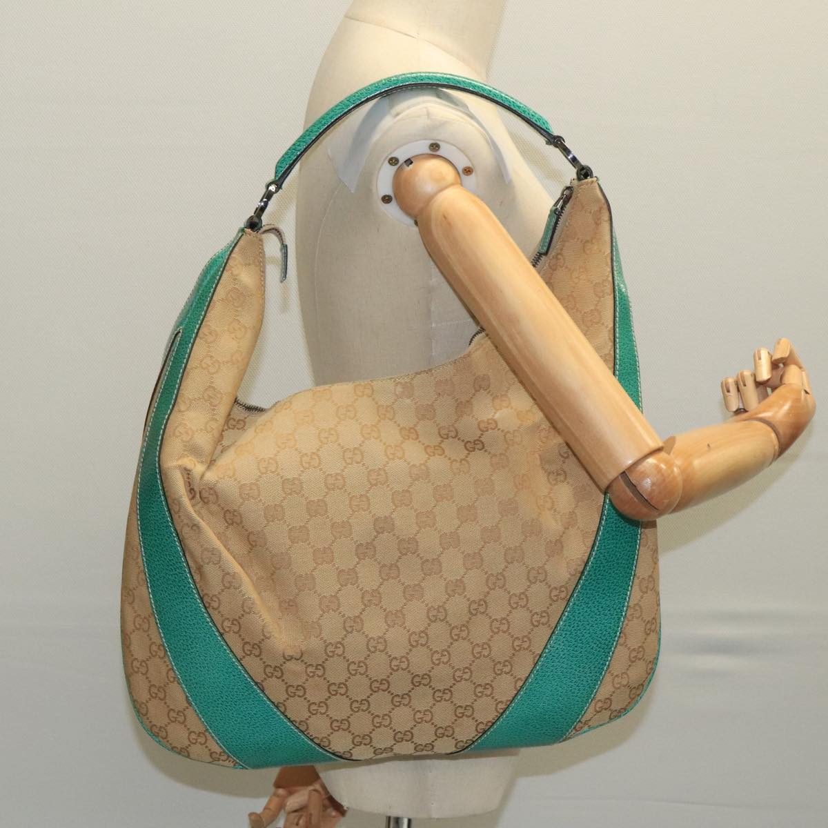 GUCCI GG Canvas Shoulder Bag Beige 124358 99867