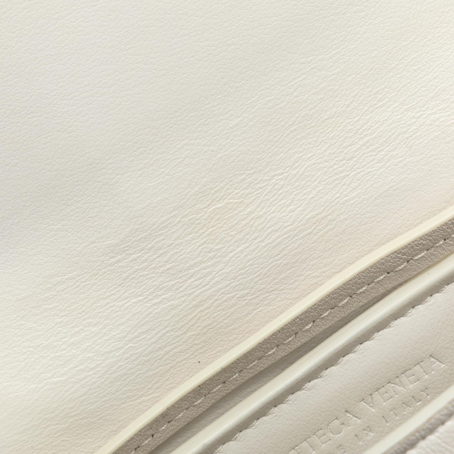 Bottega Veneta Mini Intrecciato Knot Crossbody (SHG-yN9X7d)
