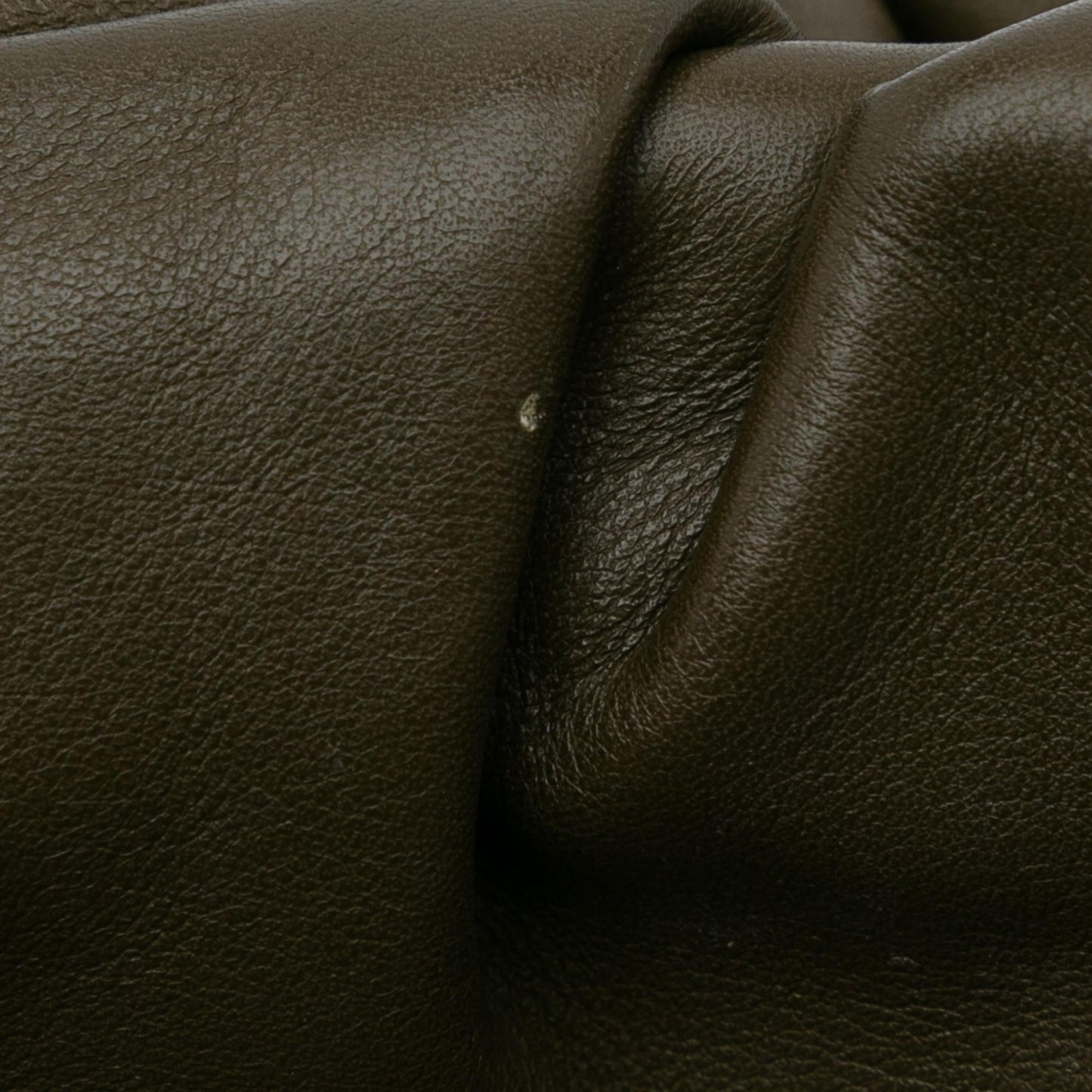 Bottega Veneta Teen Pouch (SHG-mg8Euk)