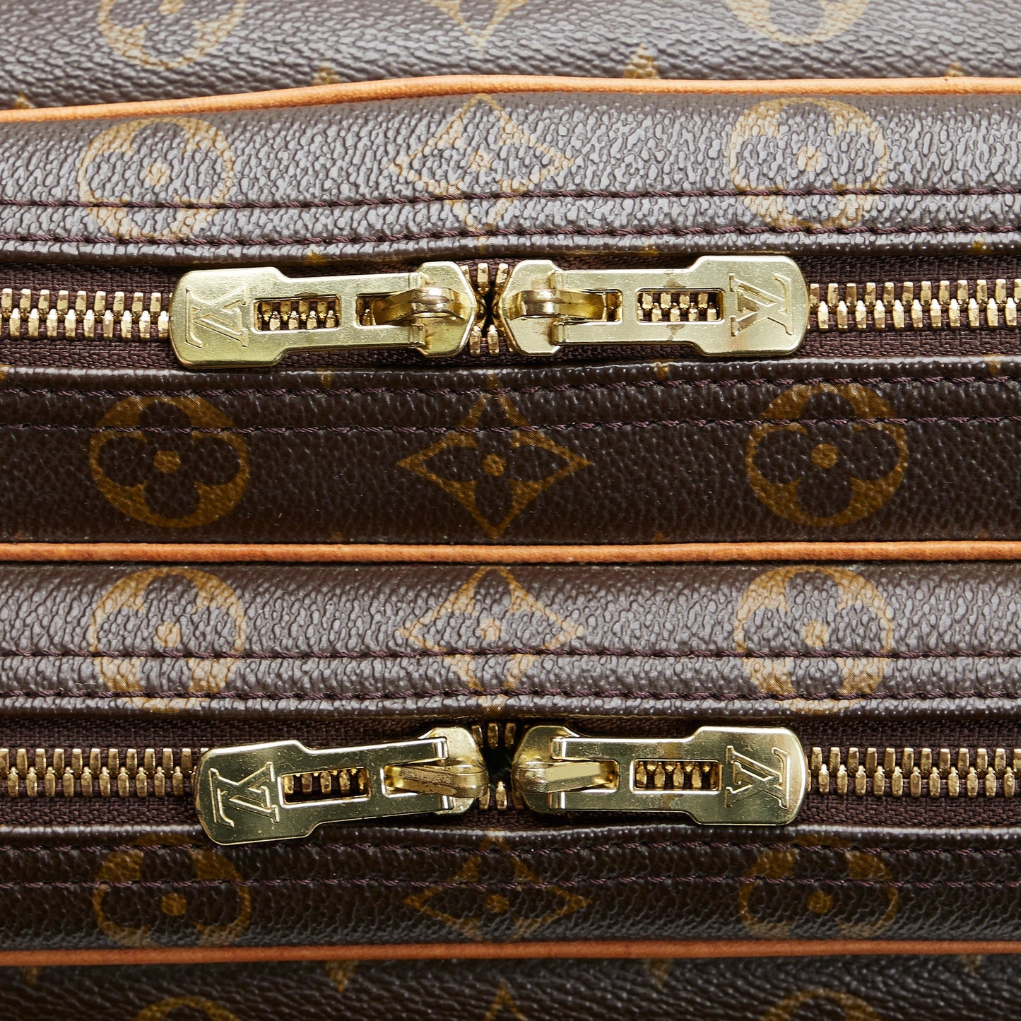 Louis Vuitton Reporter GM Monogram Canvas
