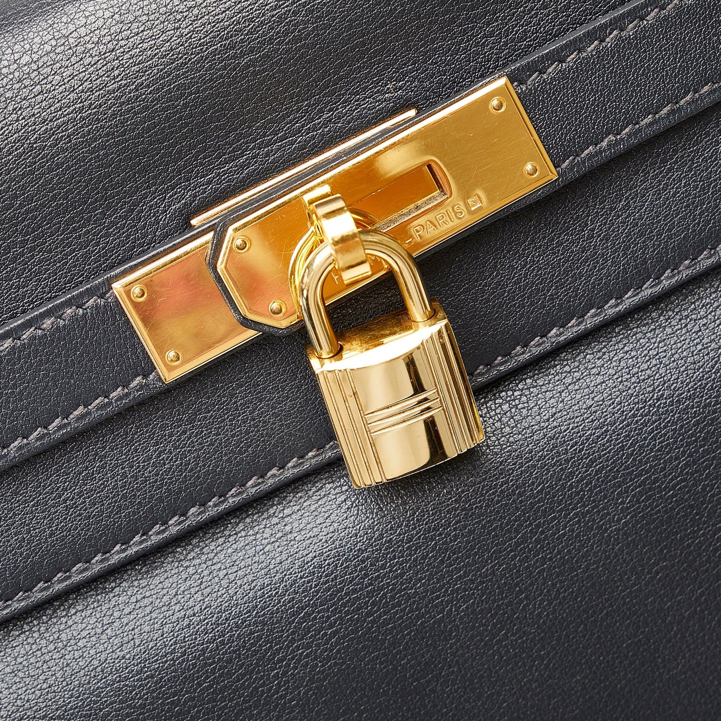 Hermès Kelly 32 Black Evercolor Clemence Gold