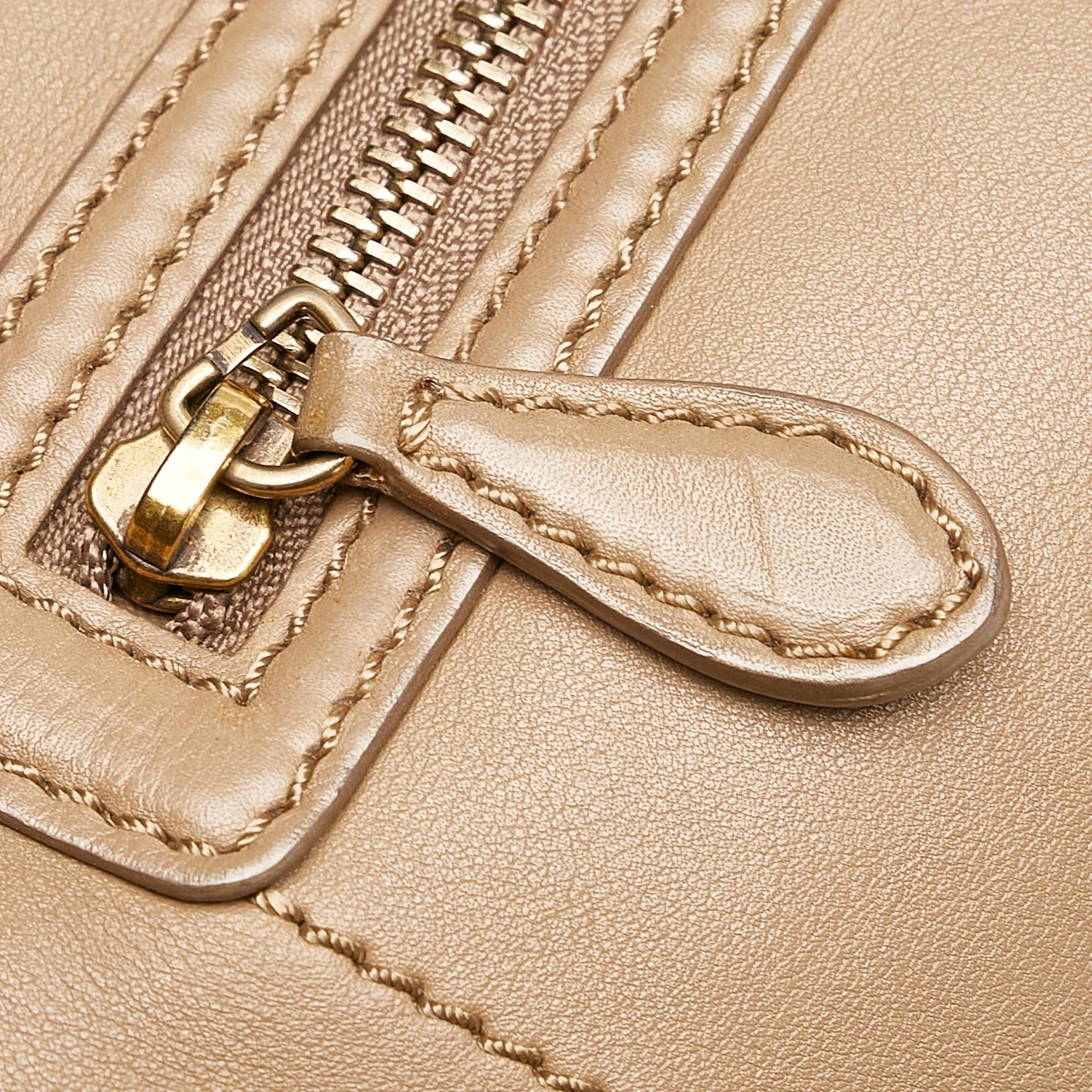 Celine Micro Luggage Tote Leather Handbag (SHG-P8orBT)