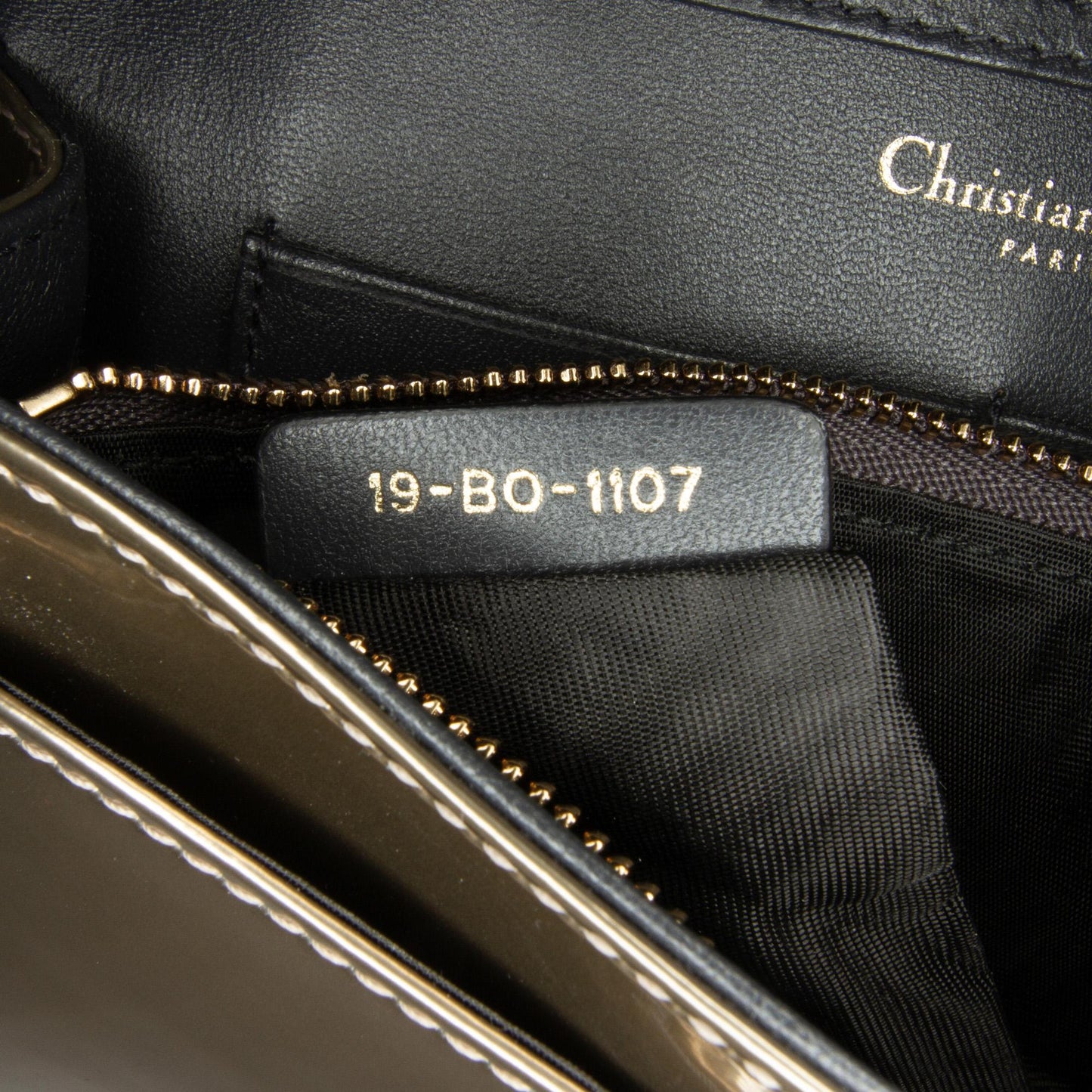 Dior Patent Microcannage Diorama Wallet on Chain (SHG-slLLNI)