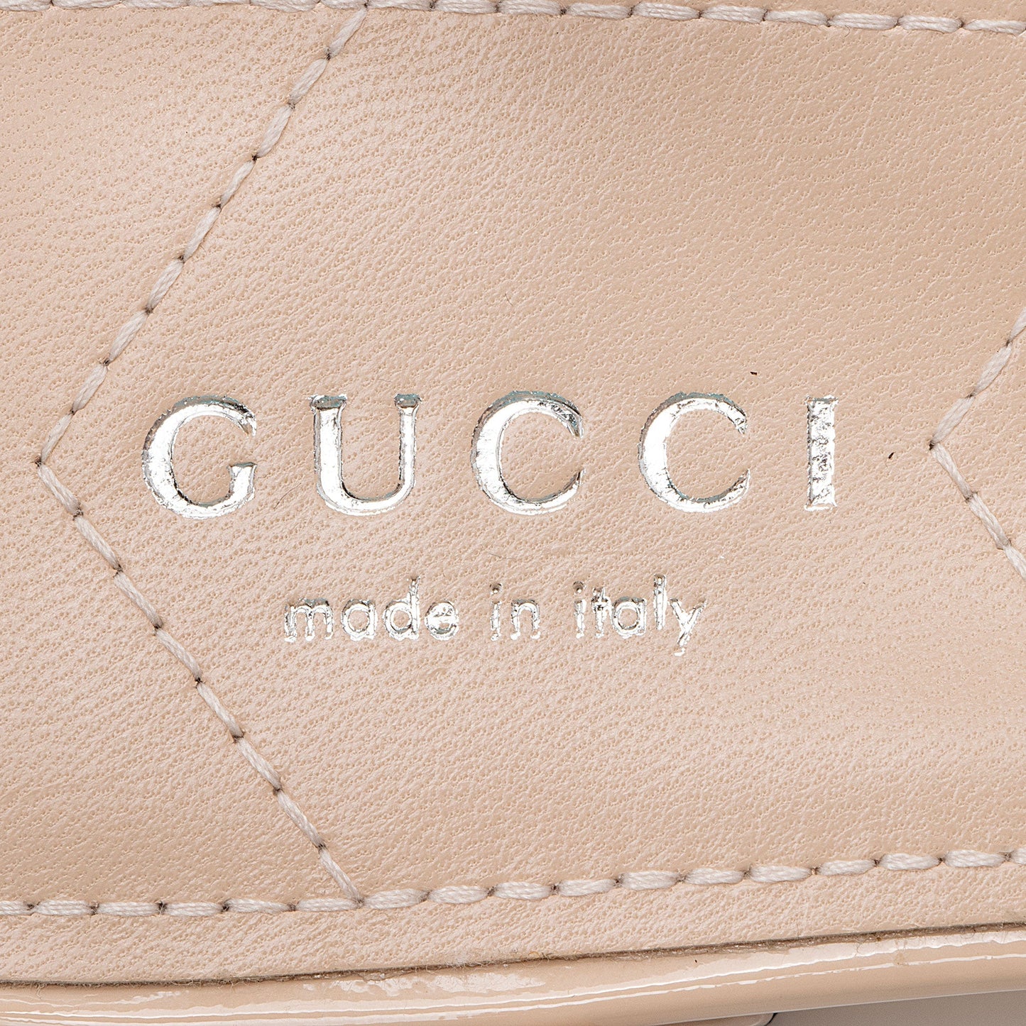 Gucci Patent Leather Double G T-Strap Flats - Size 5.5 / 35.5 (SHF-z7lifq)