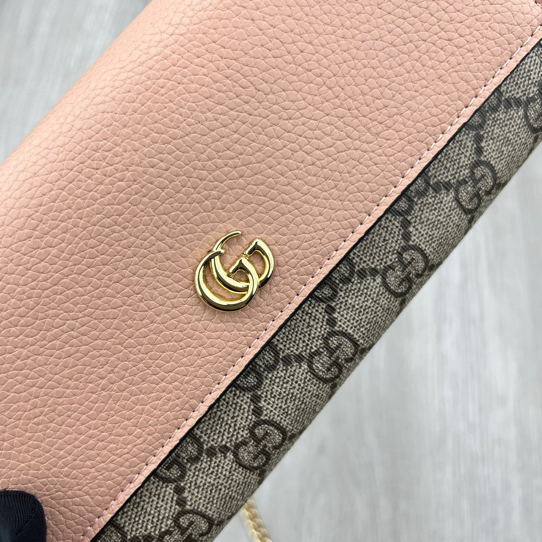 GC650 GG Marmont Chain Wallet / 7.5’’W x 4â€H