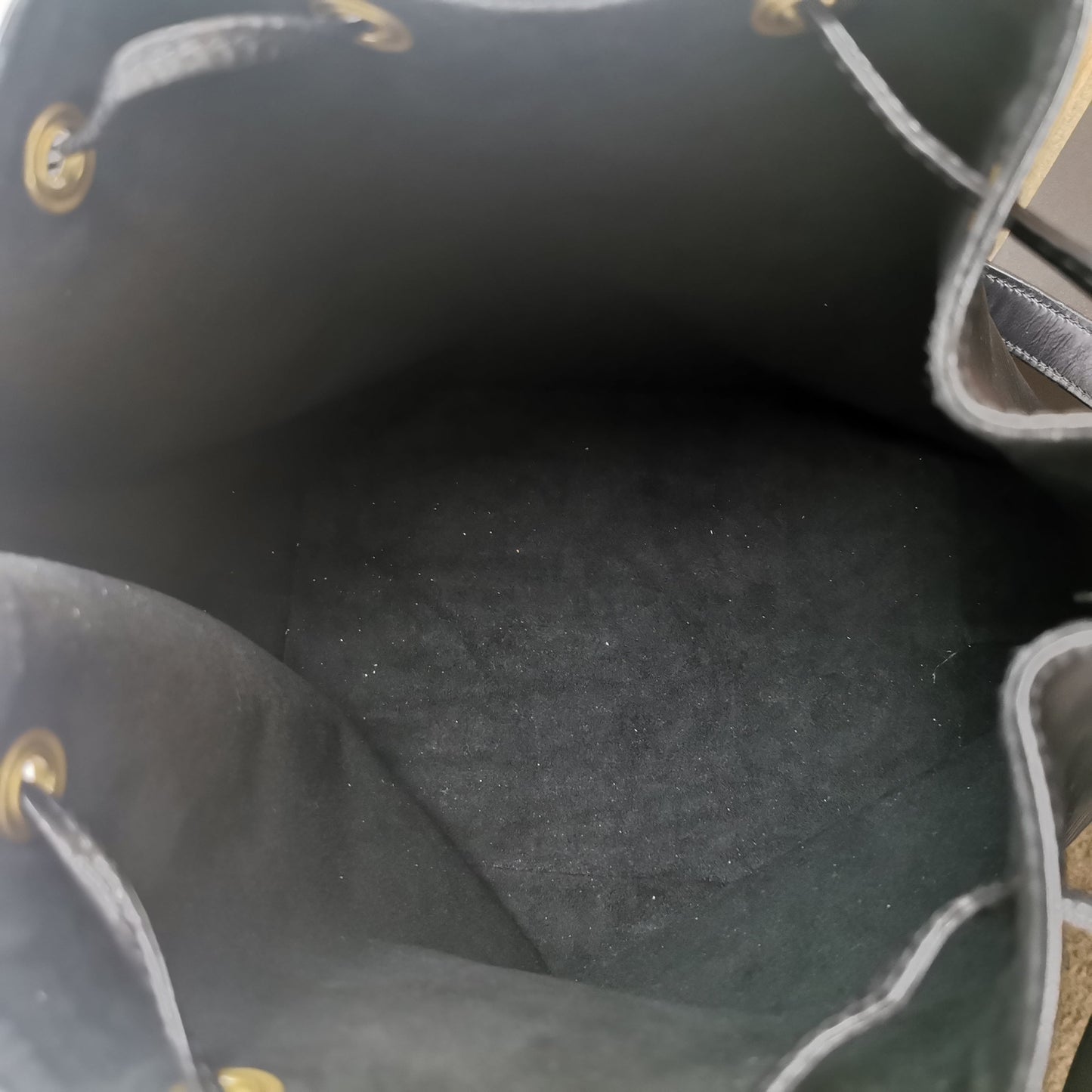 Louis Vuitton Petit Noé Black Epi