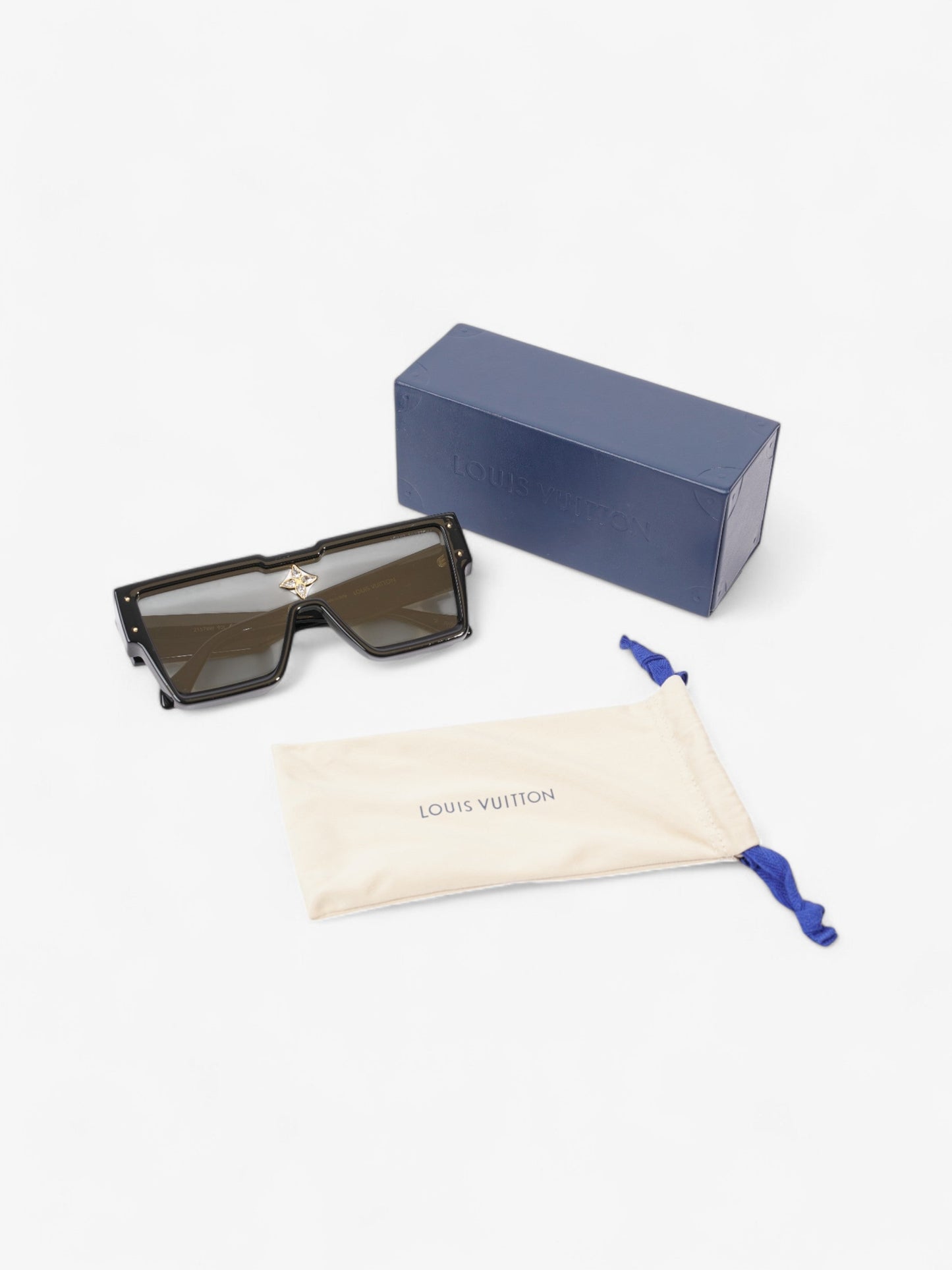 Louis Vuitton Cyclone Glasses Black / Gold / White Acetate
