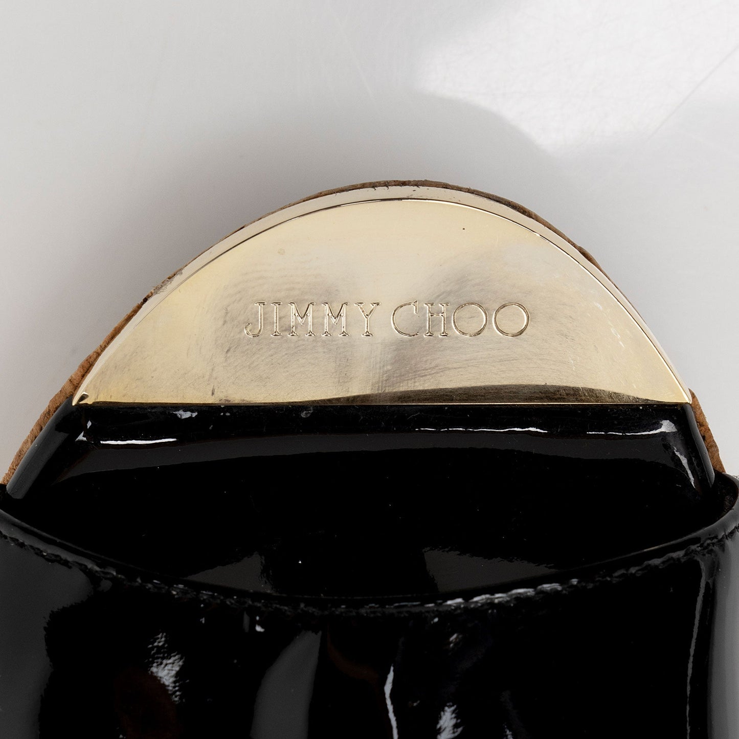 Jimmy Choo Patent Leather T-Strap Wedge Sandals - Size 7 / 37 (SHF-T1JDdG)