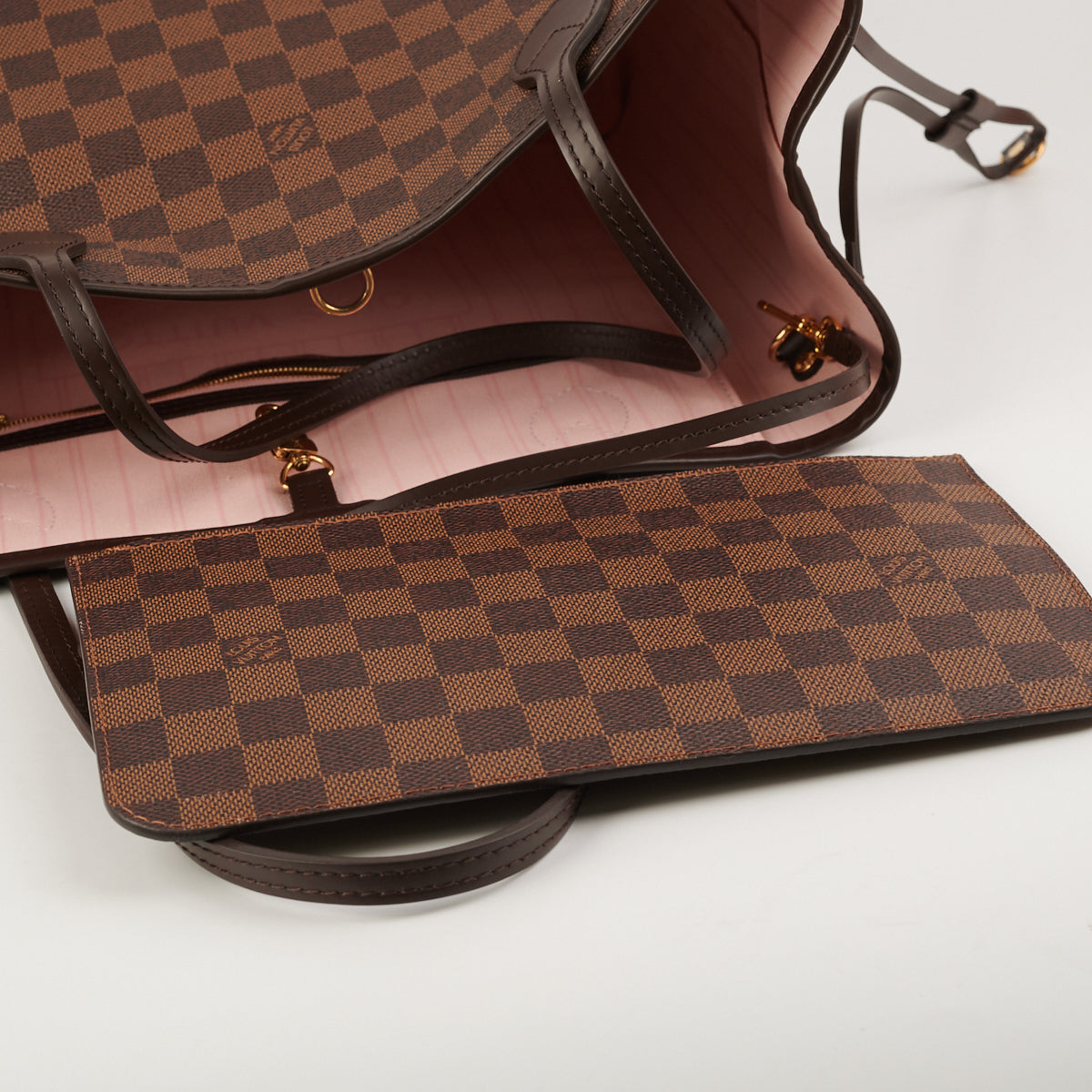 Louis Vuitton MM Neverfull