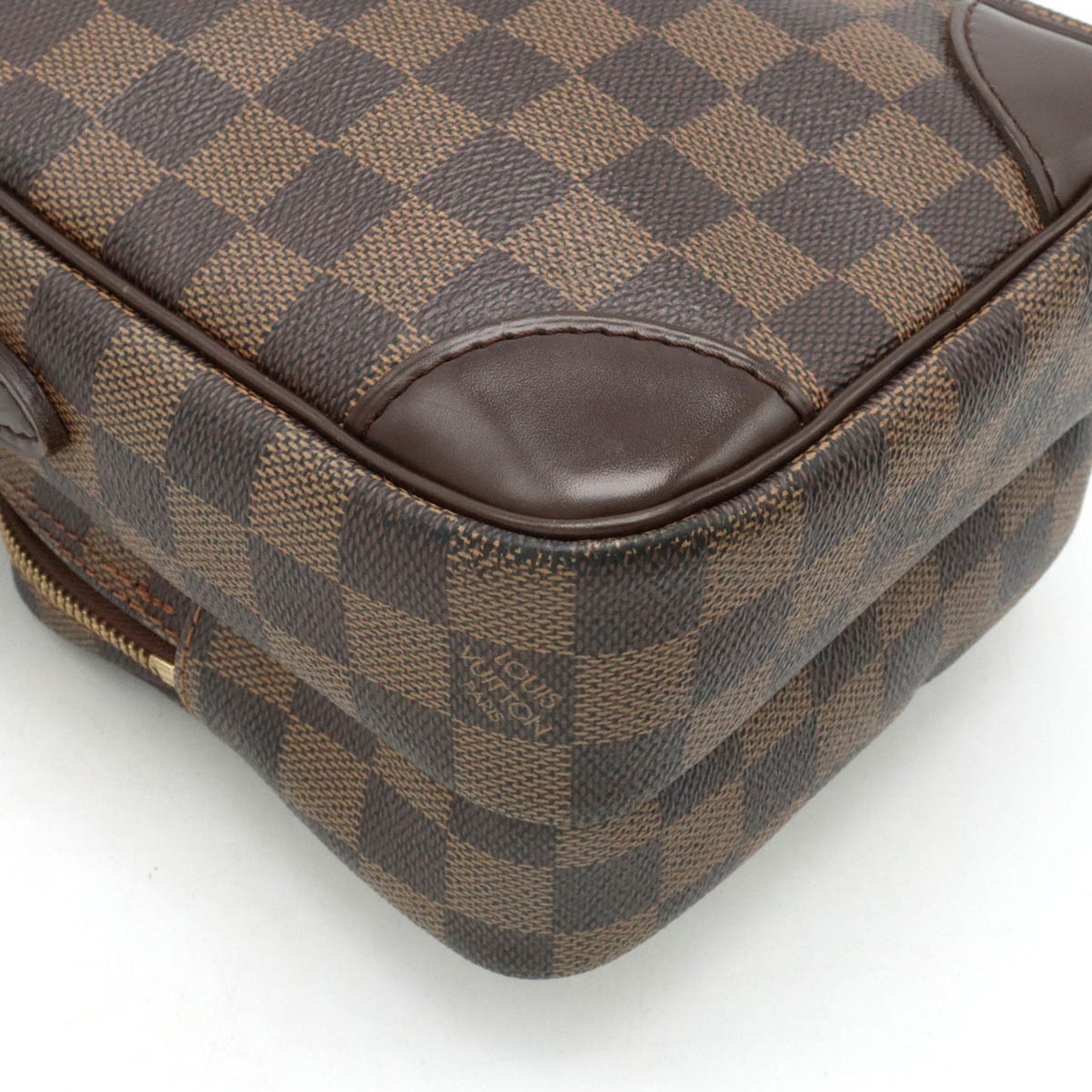Louis Vuitton Amazone Canvas Shoulder Bag ()