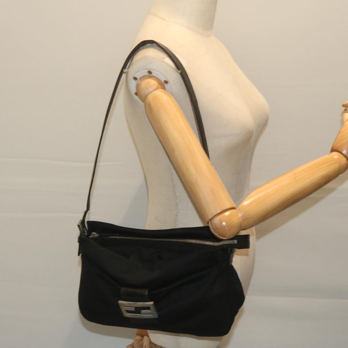 FENDI Mamma Baguette Shoulder Bag Nylon Black ac2541