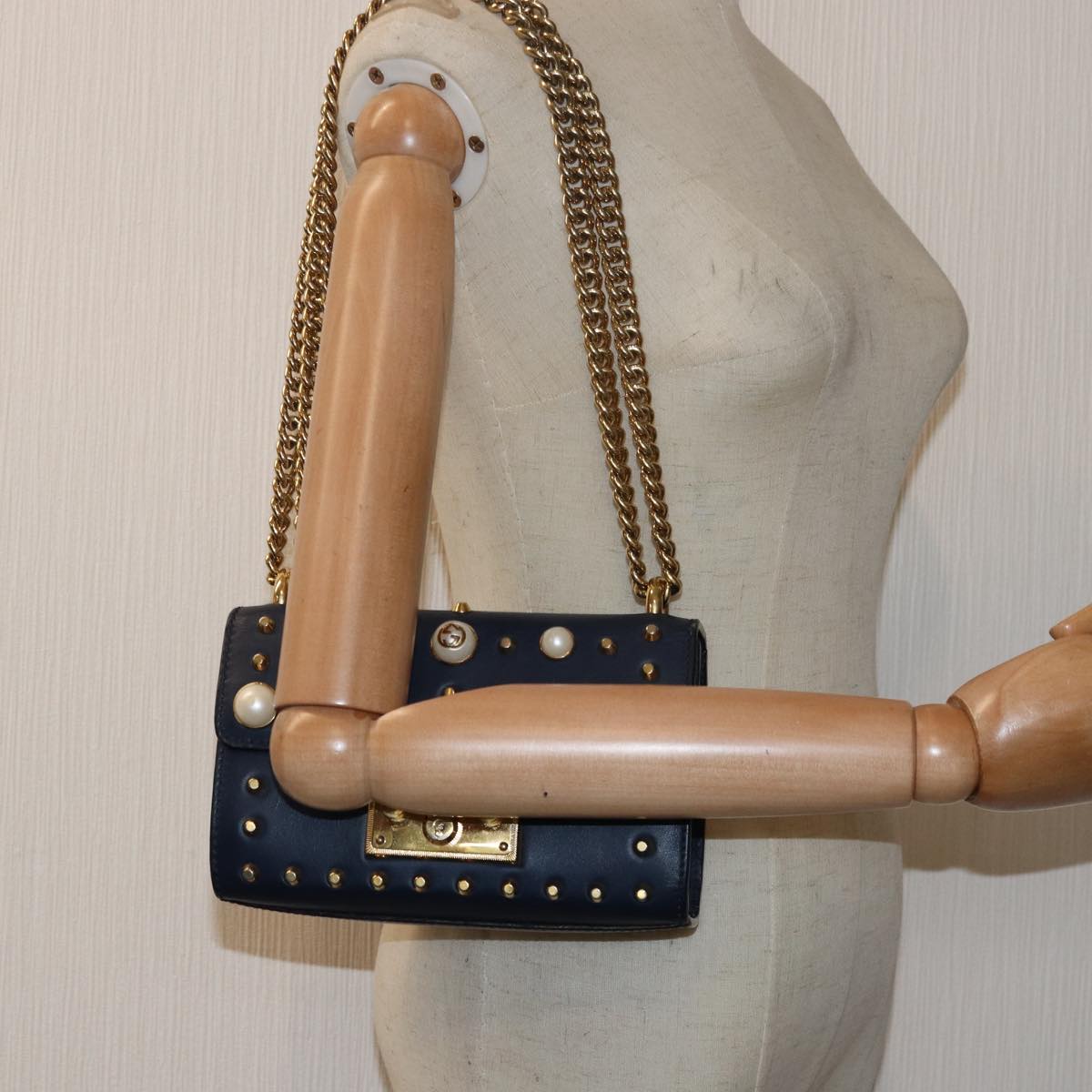 GUCCI Pad Lock Chain Shoulder Bag Leather Navy 432182 ar12096