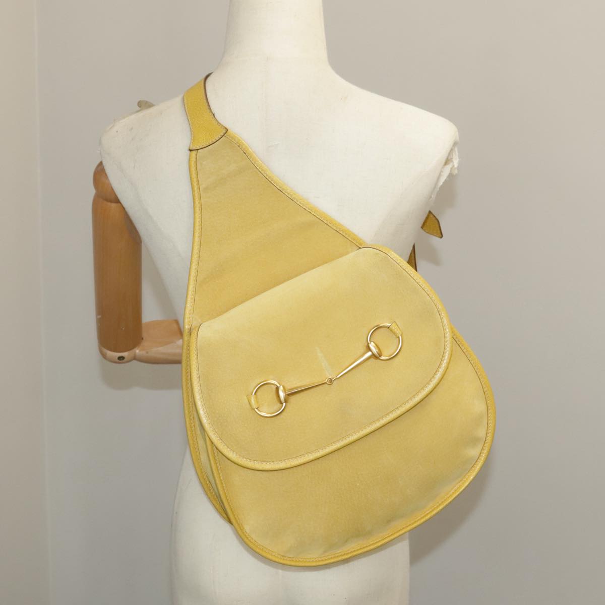 GUCCI Shoulder Bag Suede Leather Yellow Gold 003-2113-0034 ar12947