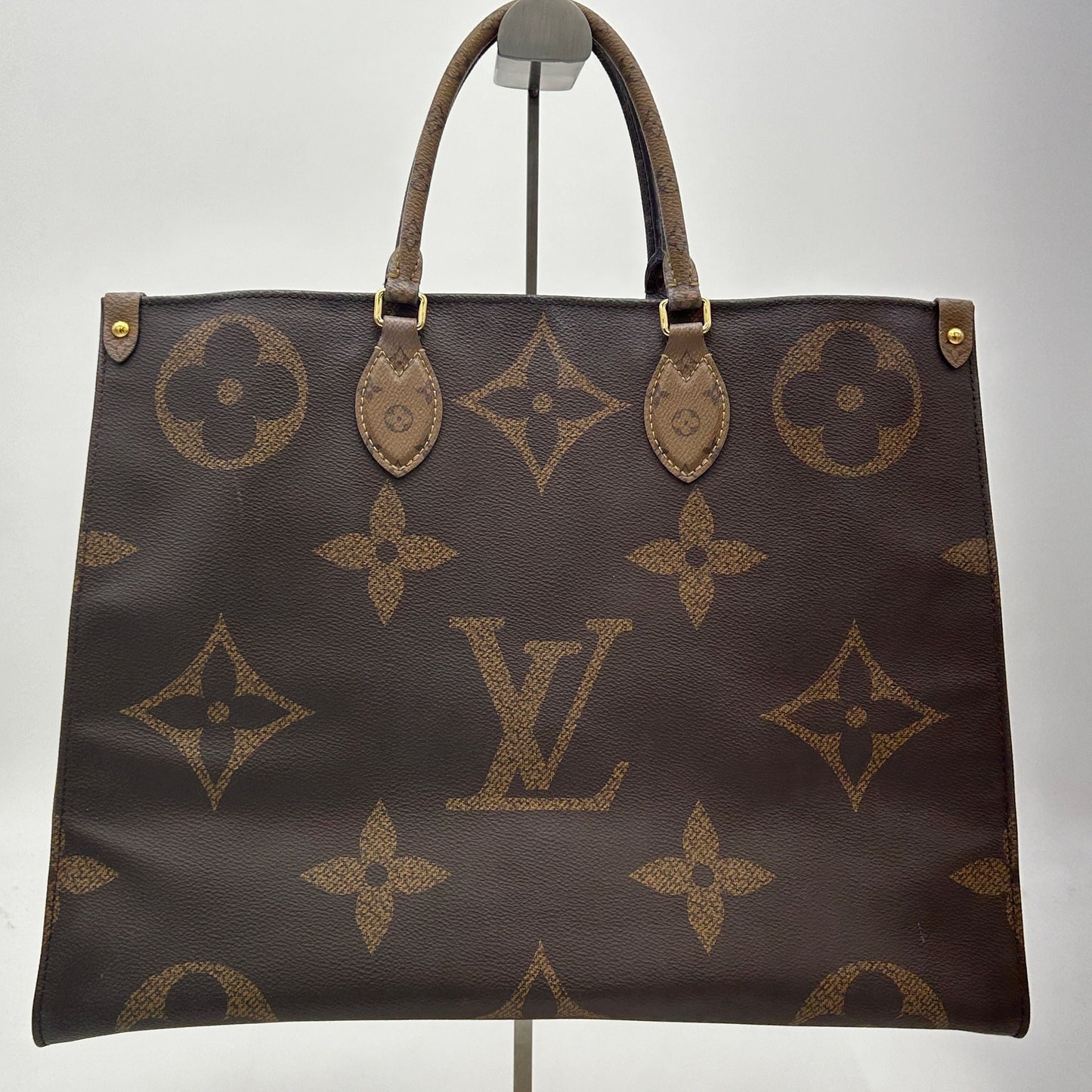 Louis Vuitton On the Go MM LA42328