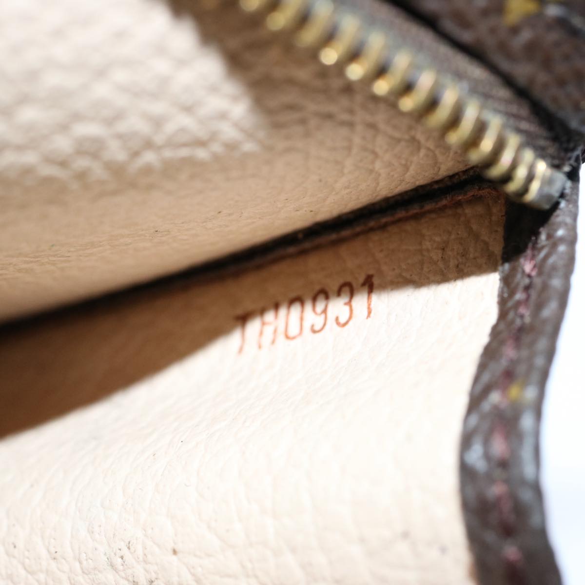 Louis Vuitton Trousse De Toilette Canvas Clutch Bag ()