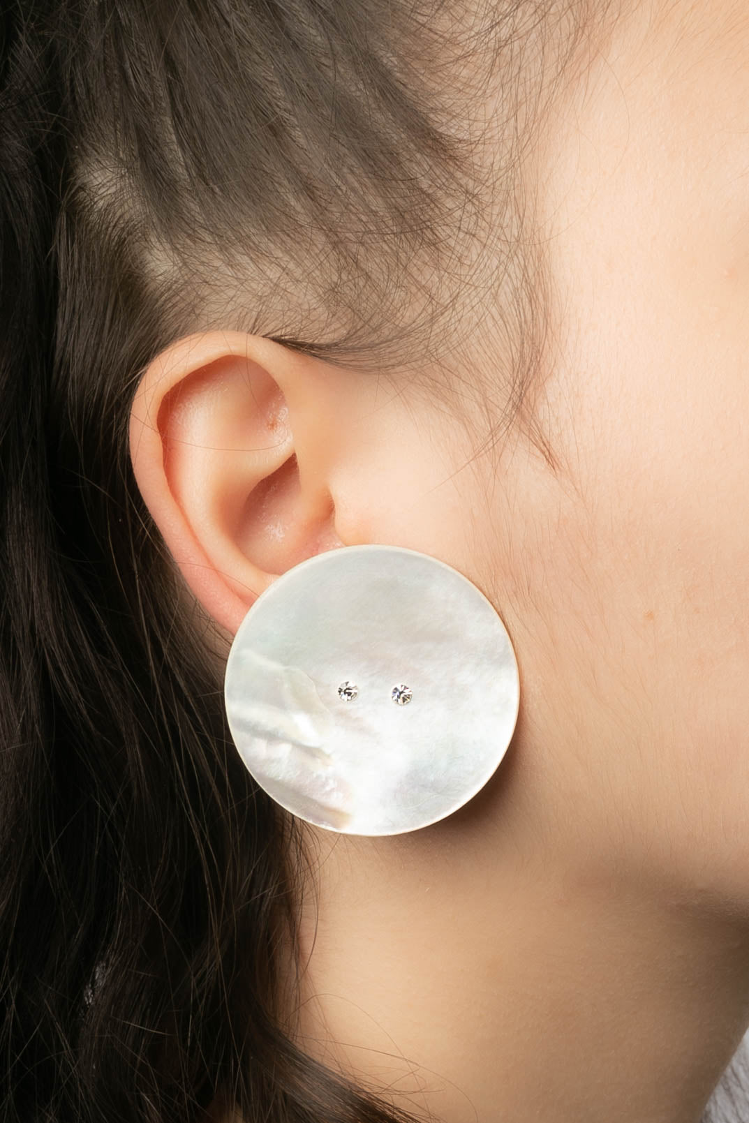 Boucles d'oreilles nacrées Nina Ricci