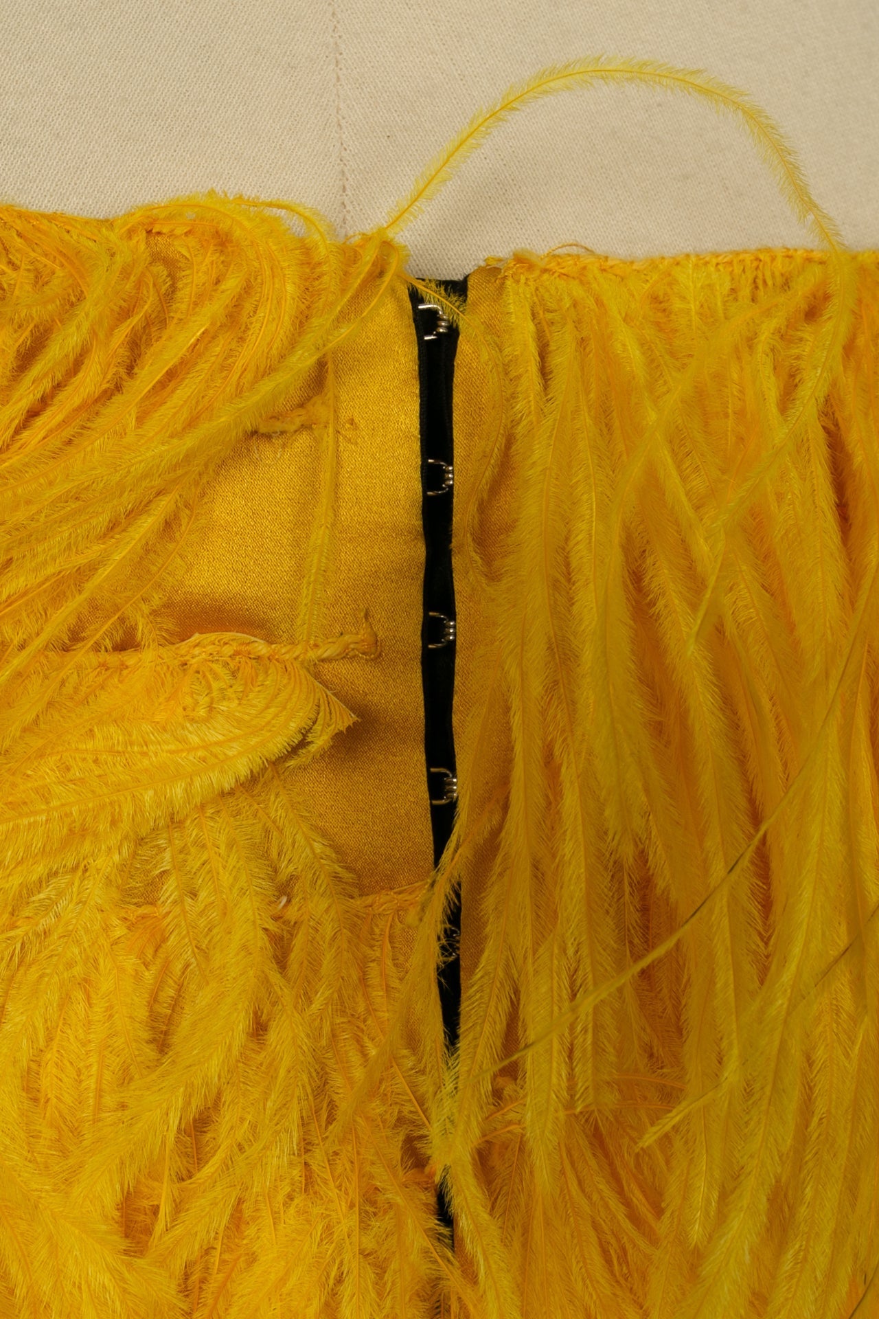 Jupe àplumes Paule Ka Eté 2000