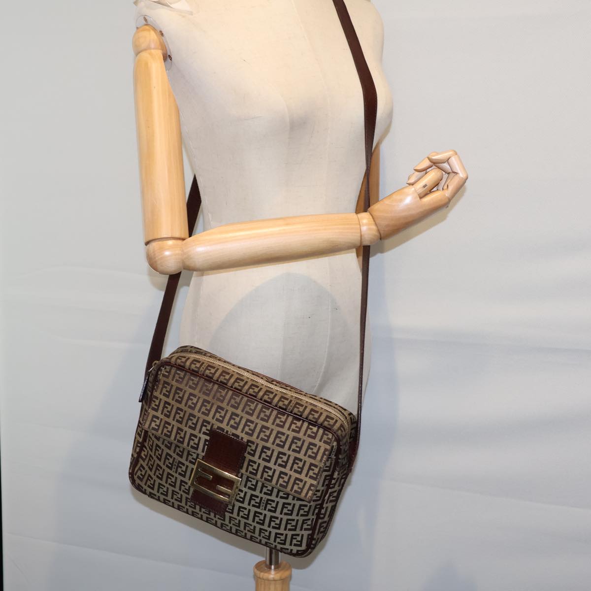 FENDI Zucchino Canvas Shoulder Bag Beige bs13695