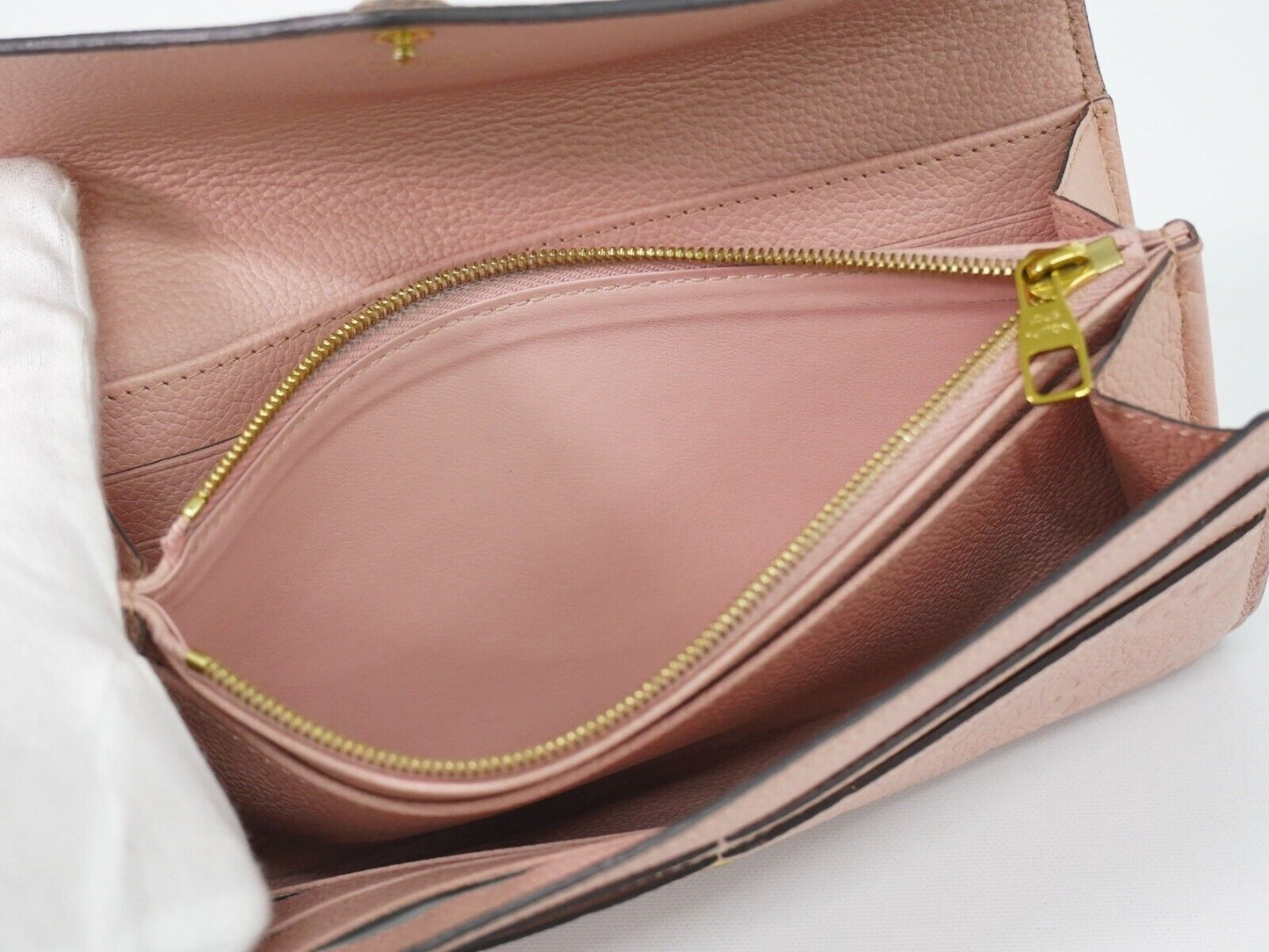 Louis Vuitton Sarah Leather Wallet ()