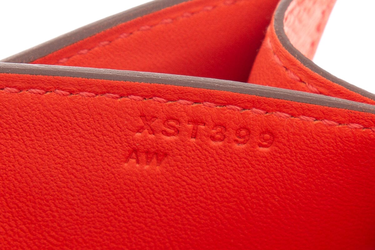 Hermès Rose Jaipur Epsom Leather 24 cm Constance