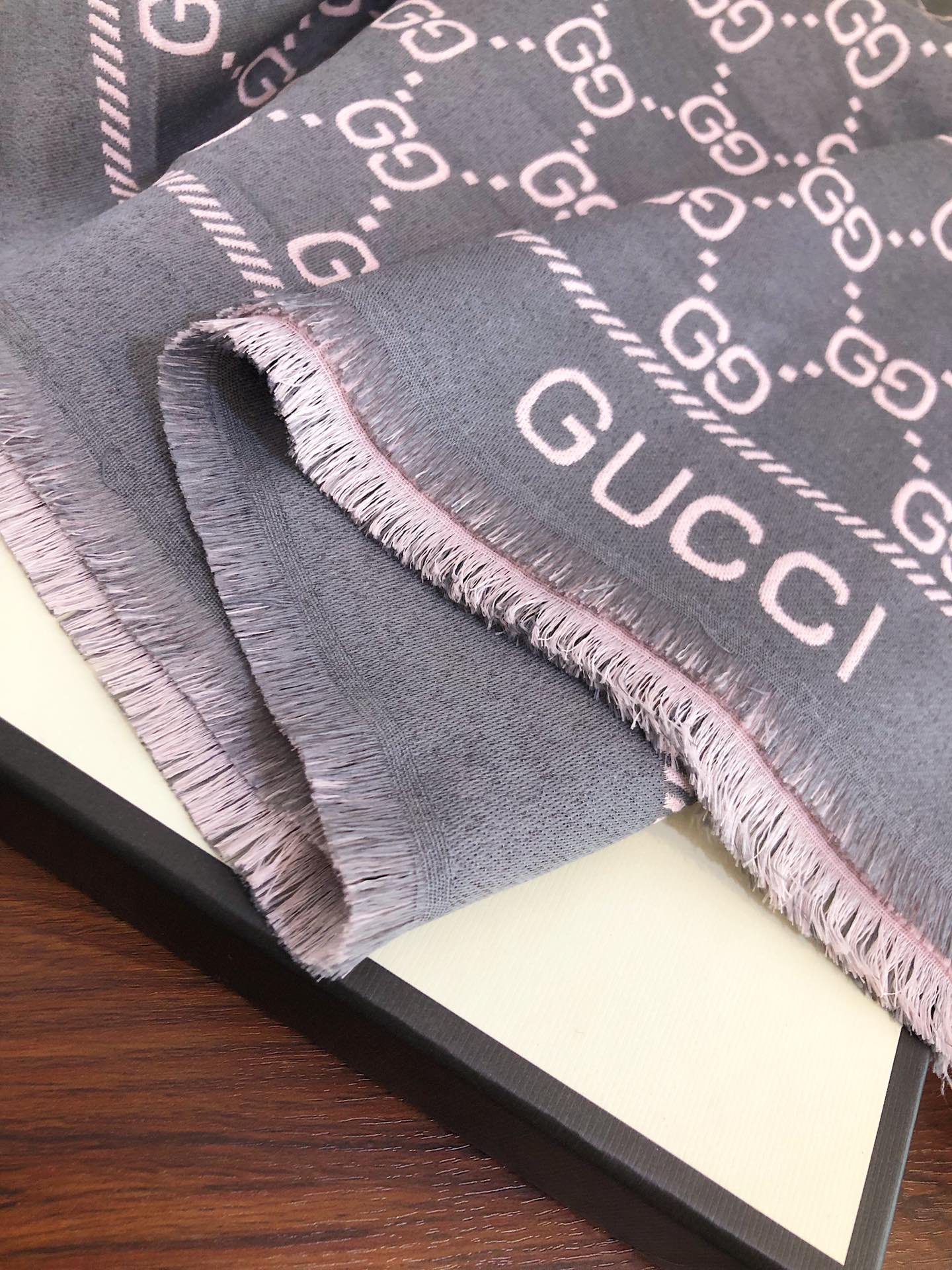 GLM - Top Quality GCI Scarf 028