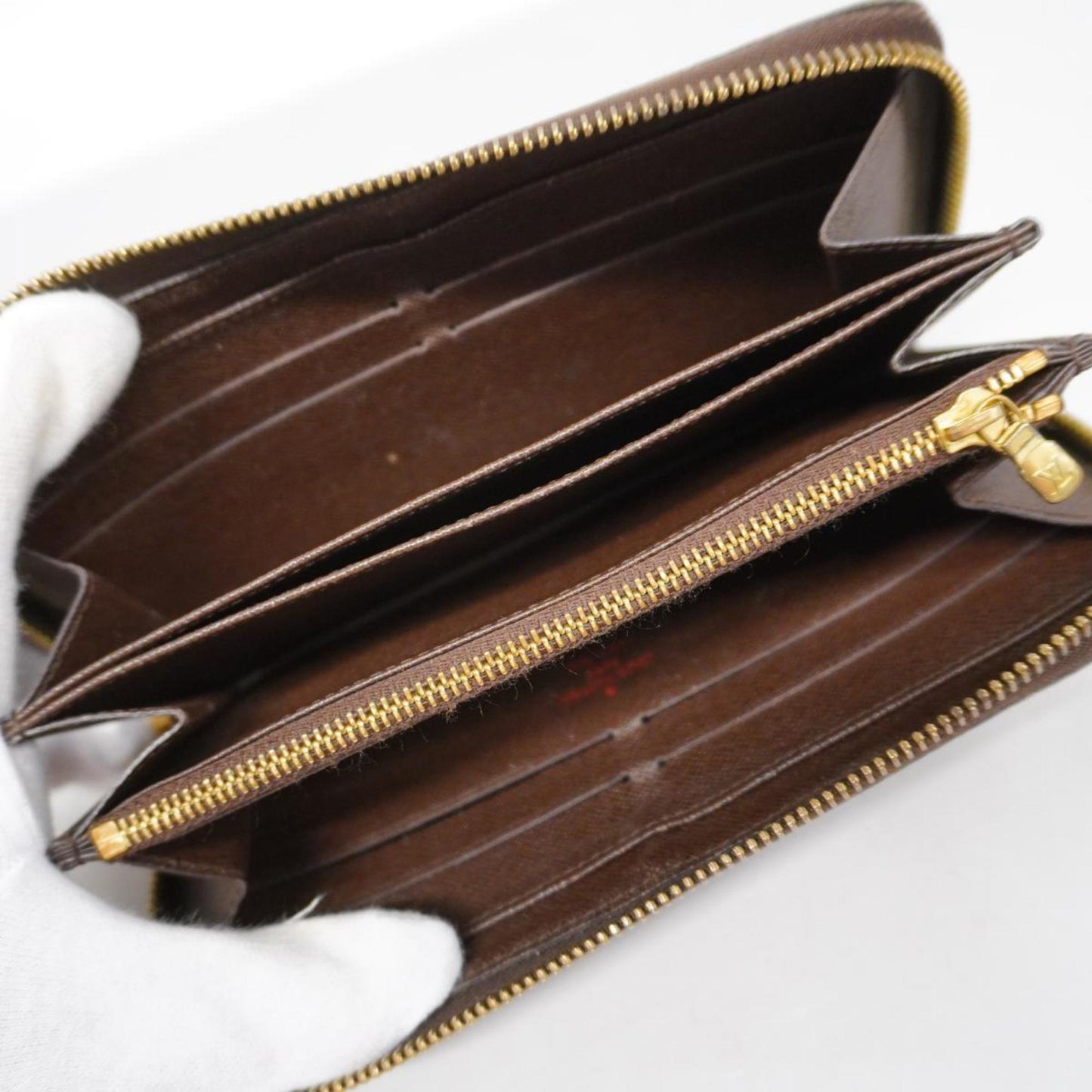 Louis Vuitton Zippy Canvas Wallet ()