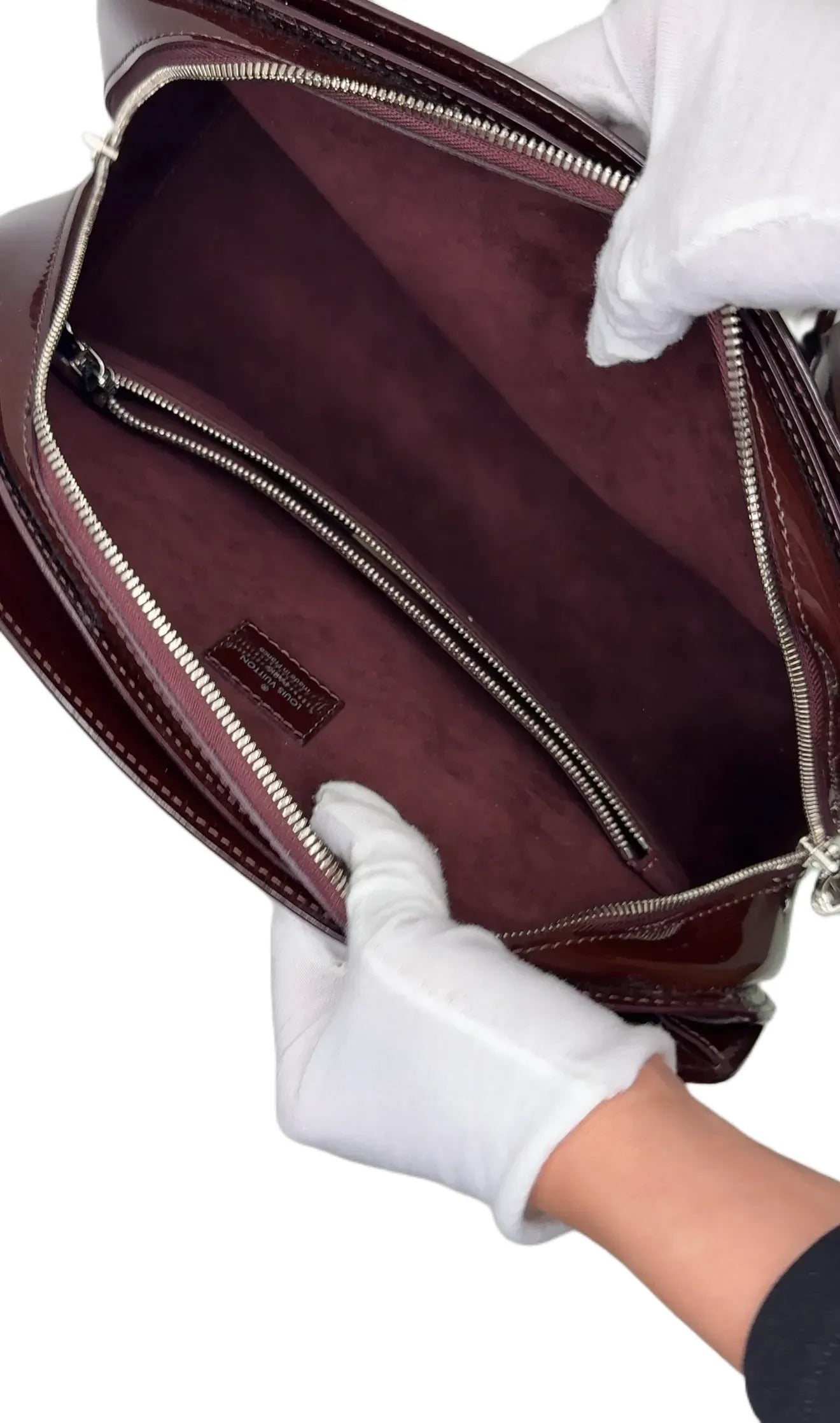 LOUIS VUITTON - Pont Neuf Handbag Leather Burgundy B23-91