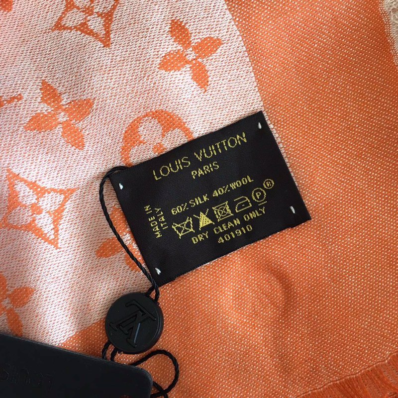 Top Quality LUV Scarf 025