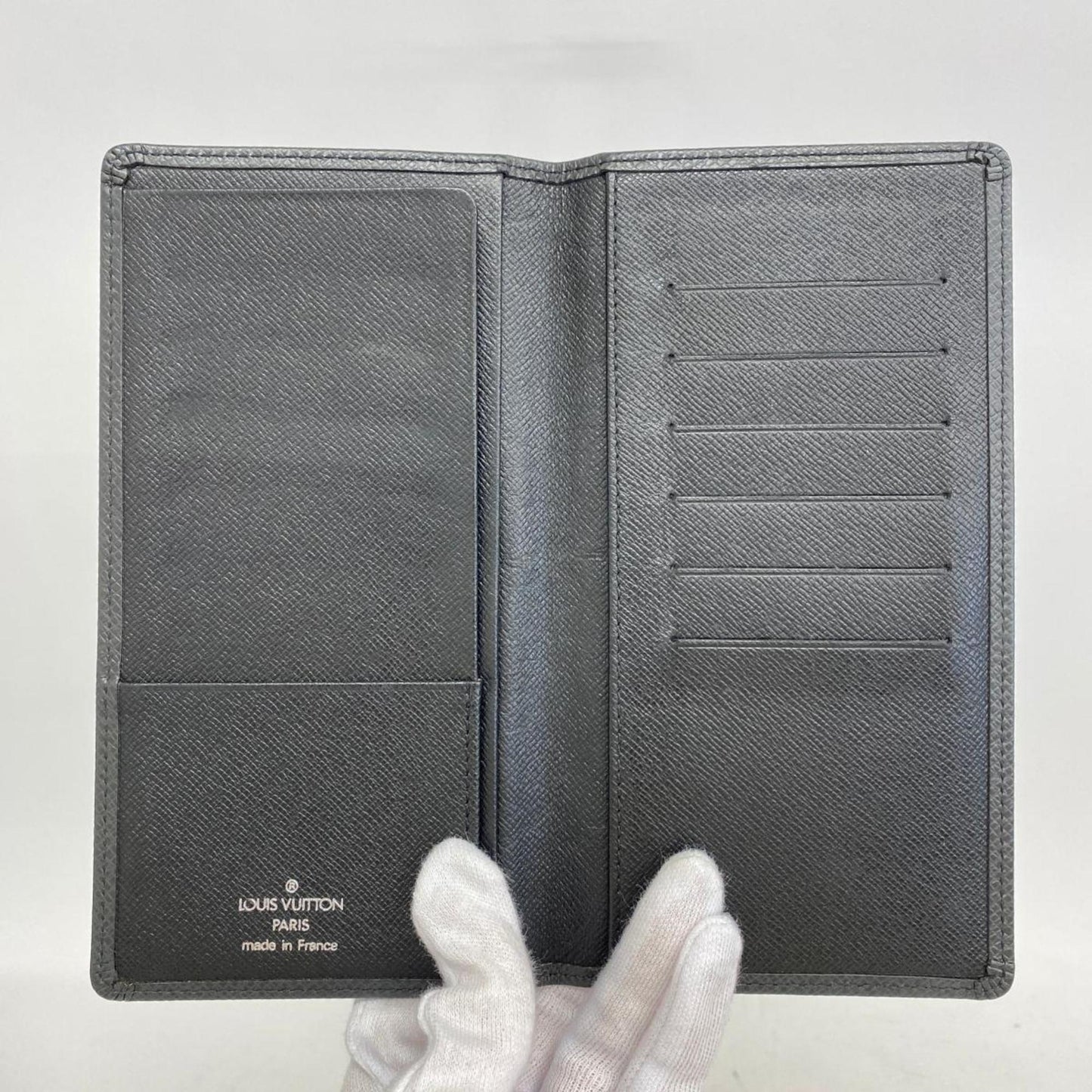 Louis Vuitton Portefeuille Brazza Leather Wallet