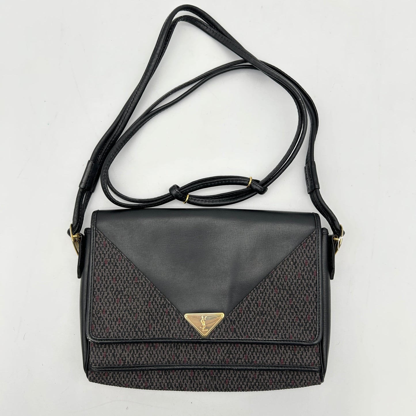 Saint Laurent Vintage Flap Bag YVEAE707