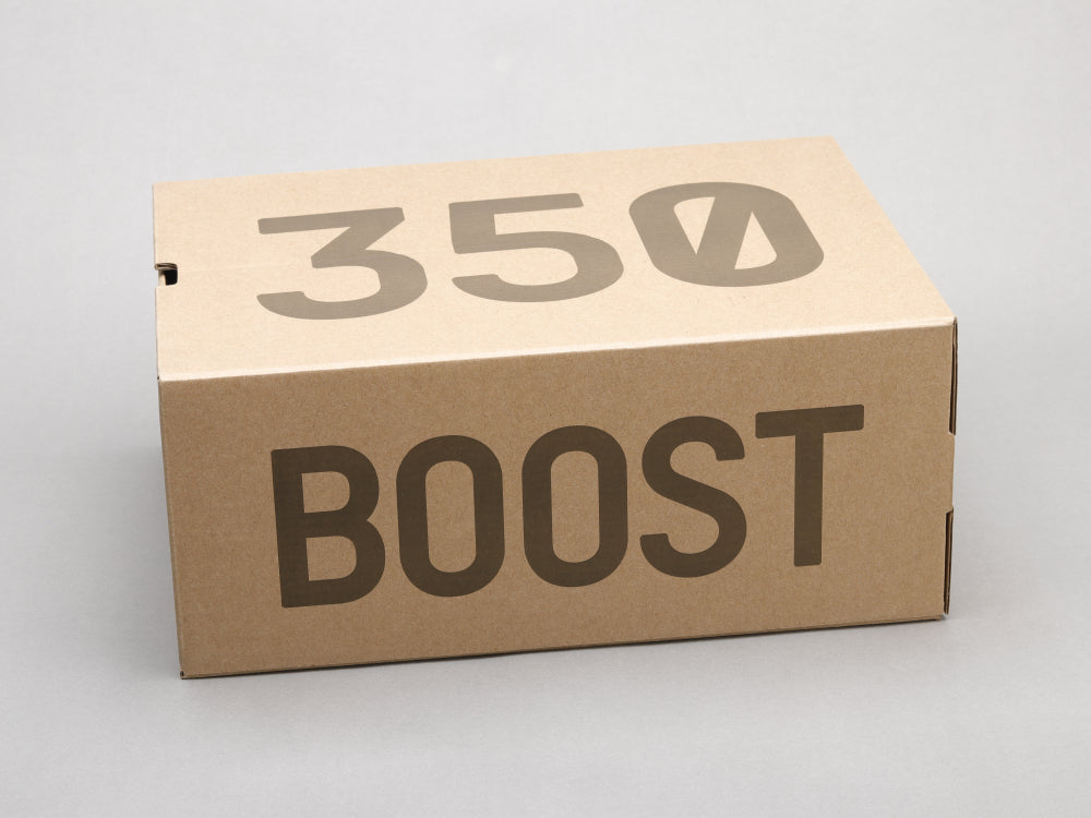 GLM - Yzy 350 Black And Red Sneaker