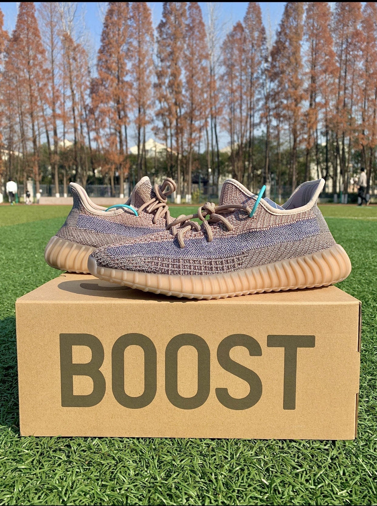 GLM - Yzy 380 Blue Brown Sneaker