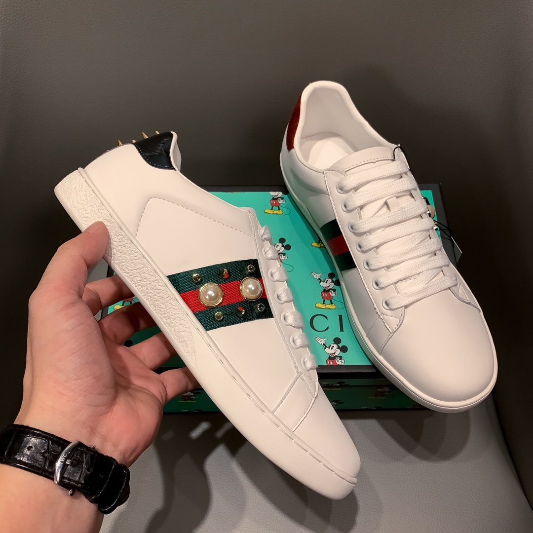 GLM-GCI ACE LEATHER SNEAKER WITH PEARL110