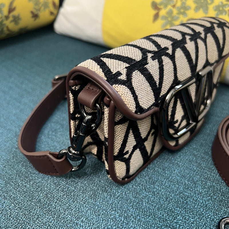 GLM - VEL Bags - 411