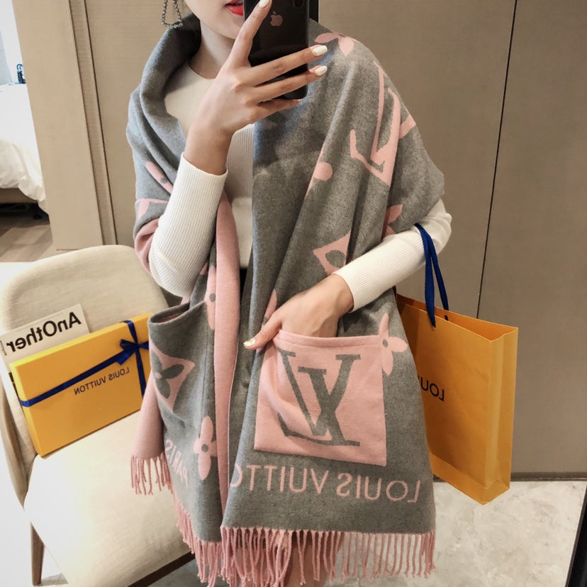 Top Quality LUV Scarf 010