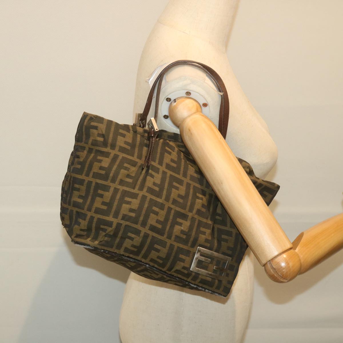 FENDI Zucca Canvas Tote Bag Black Brown 2241 26634 099 ep2431