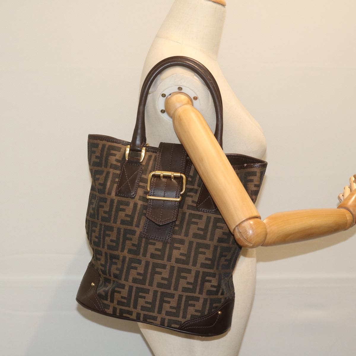 FENDI Zucca Canvas Hand Bag Black Brown ep2499
