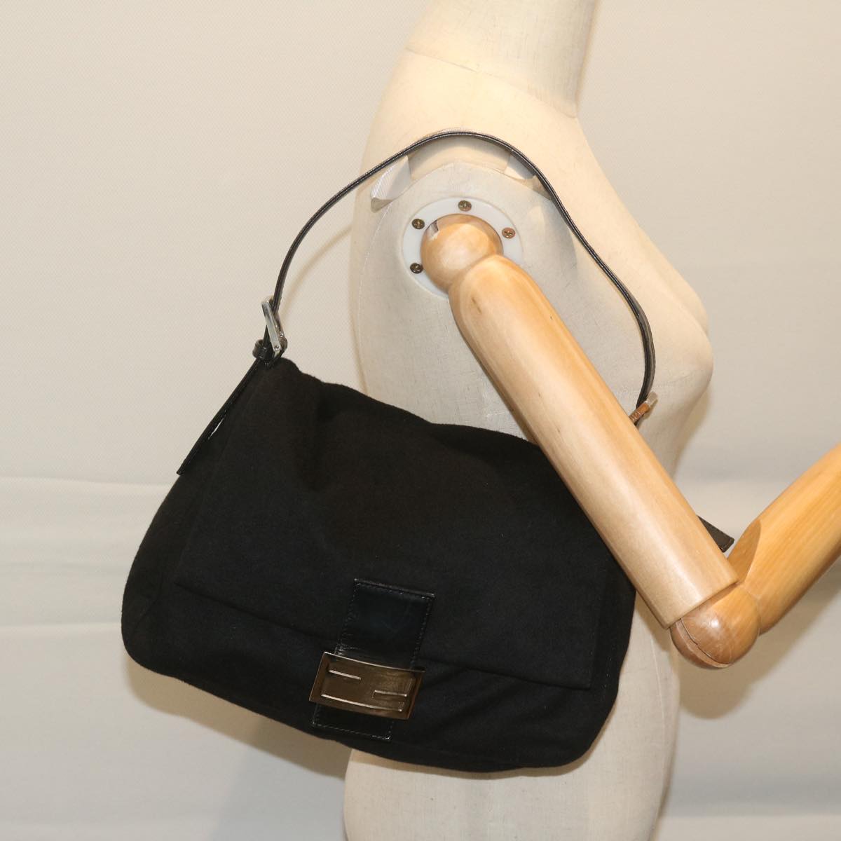 FENDI Mamma Baguette Shoulder Bag Felt Black 2348 26325 099 ep2866