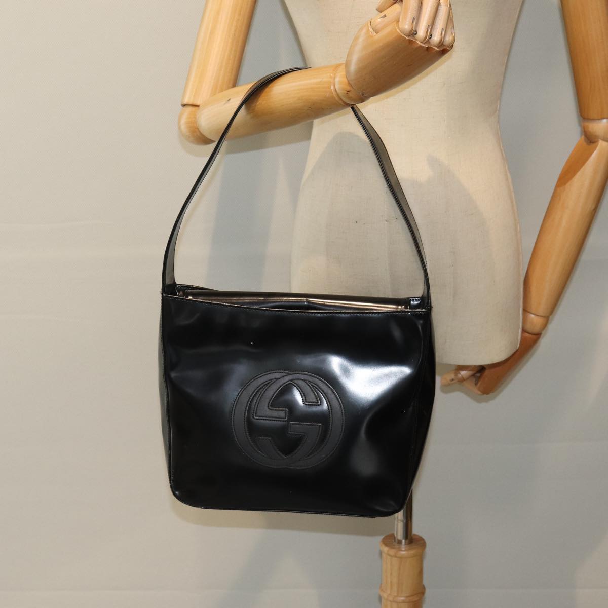 GUCCI Shoulder Bag Patent leather Black ep4433
