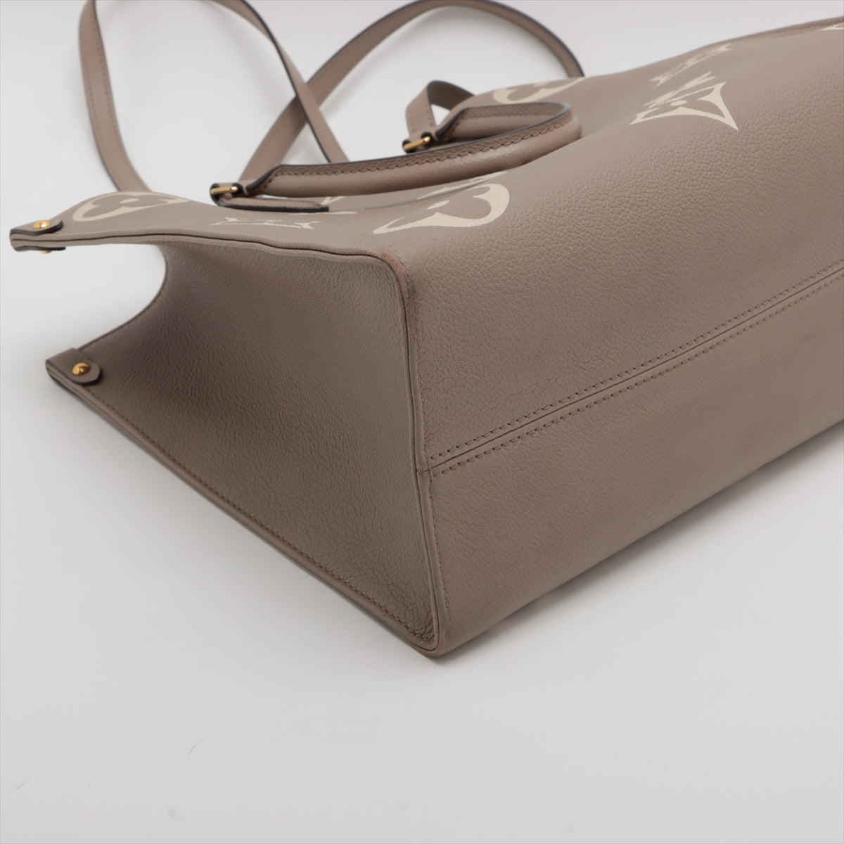 Louis Vuitton Monogram Giant On The Go MM M45494