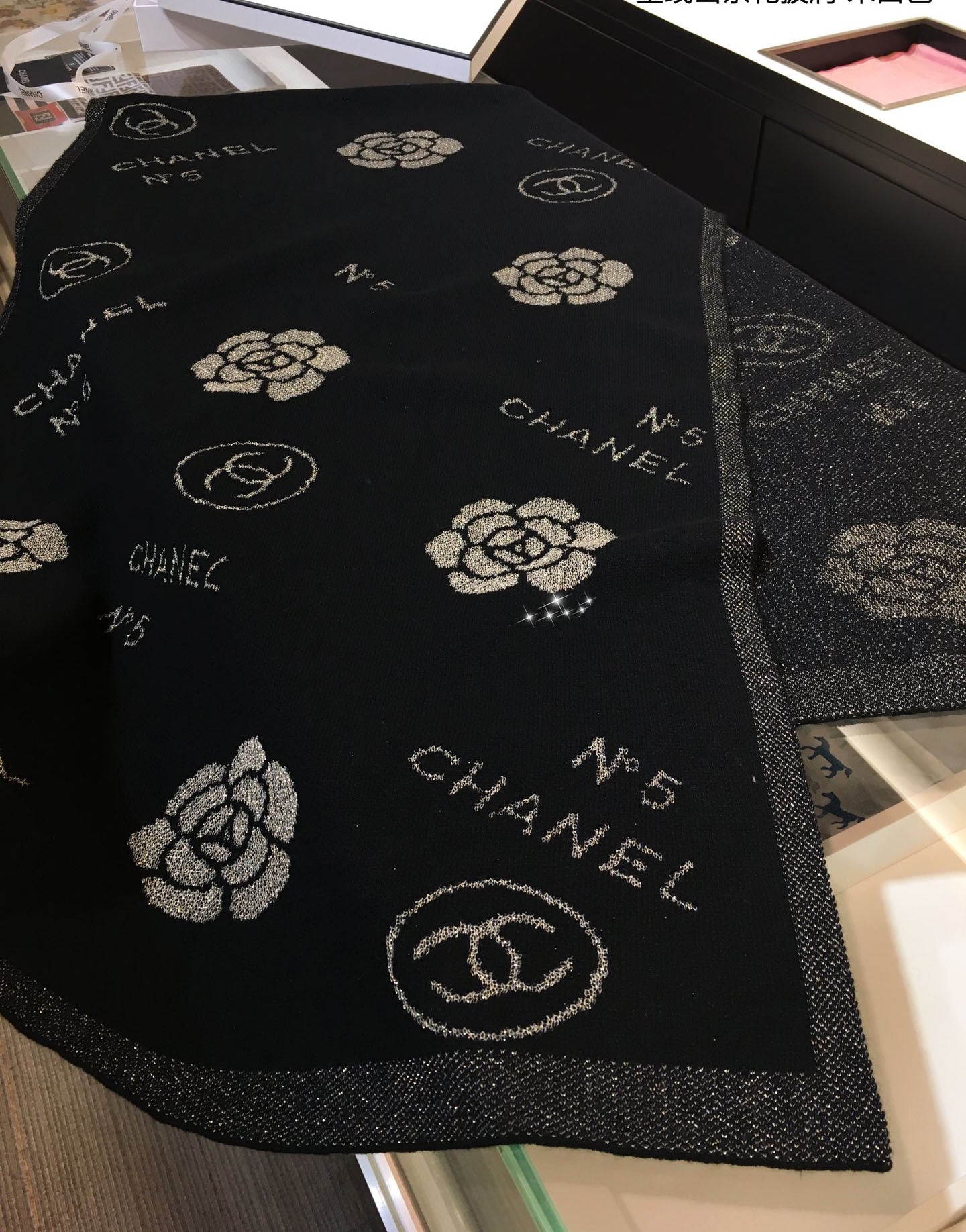 Top Quality CHL Scarf 001