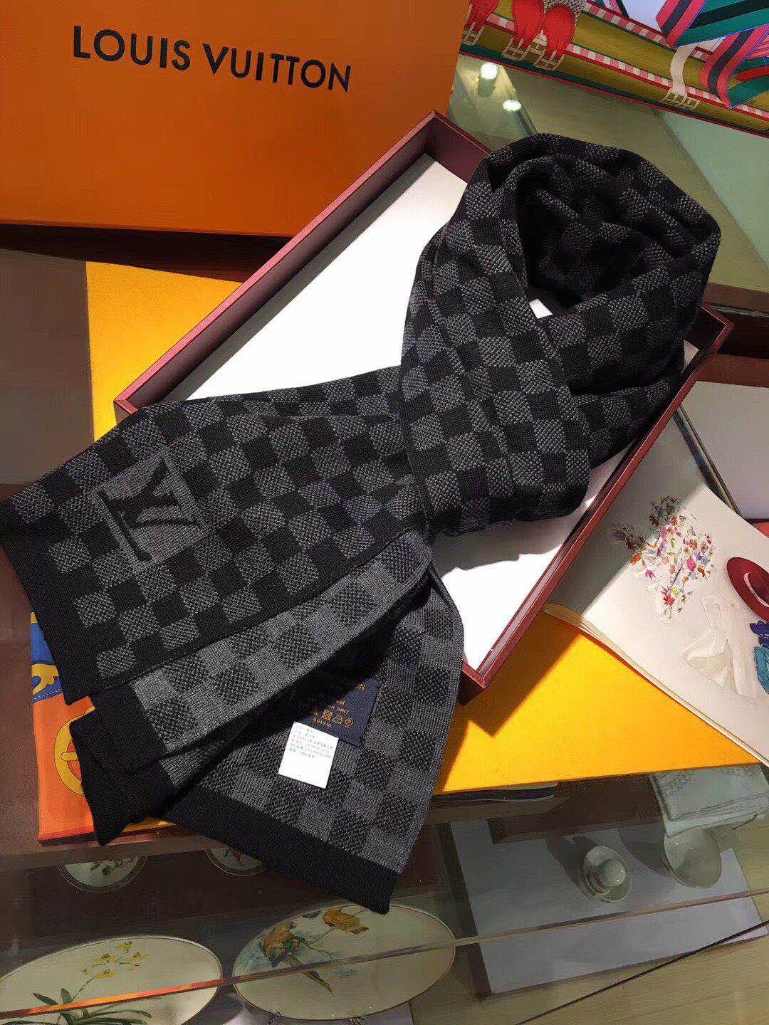 Top Quality LUV Scarf 030