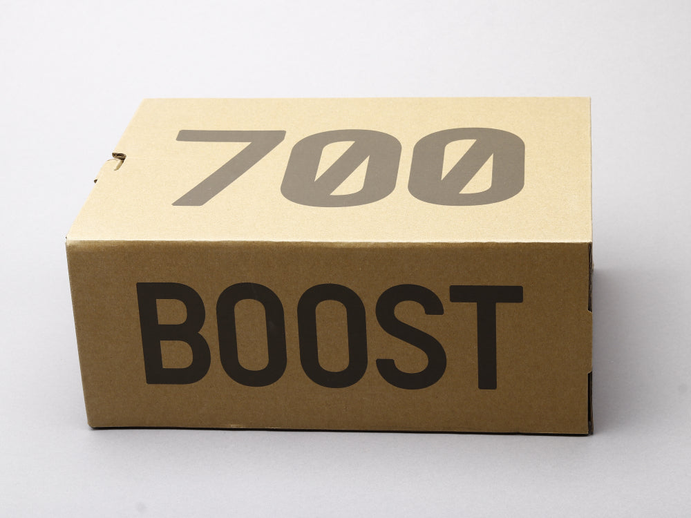 GLM - Yzy 700 Dark Glow Sneaker