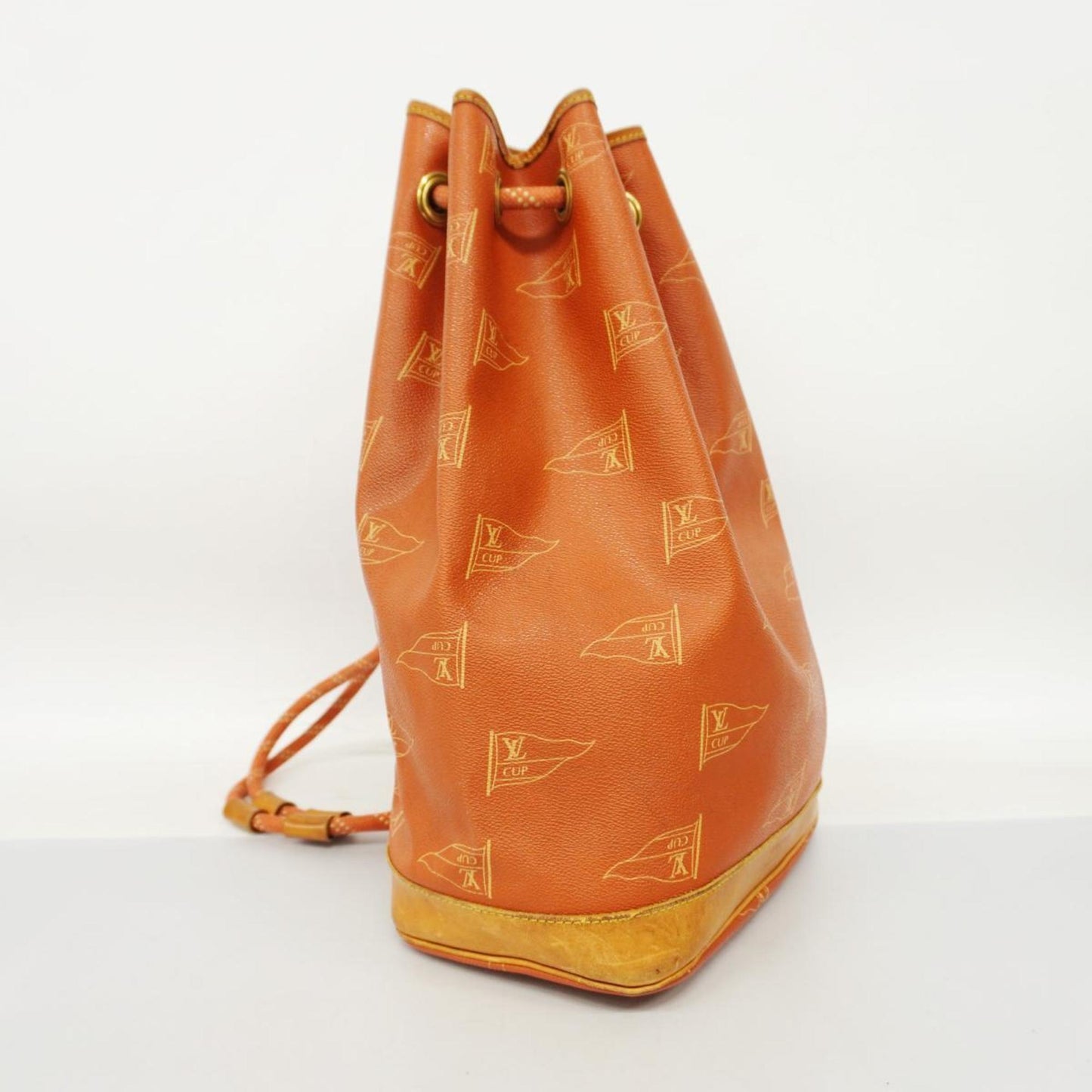 Louis Vuitton Leather Shoulder Bag ()