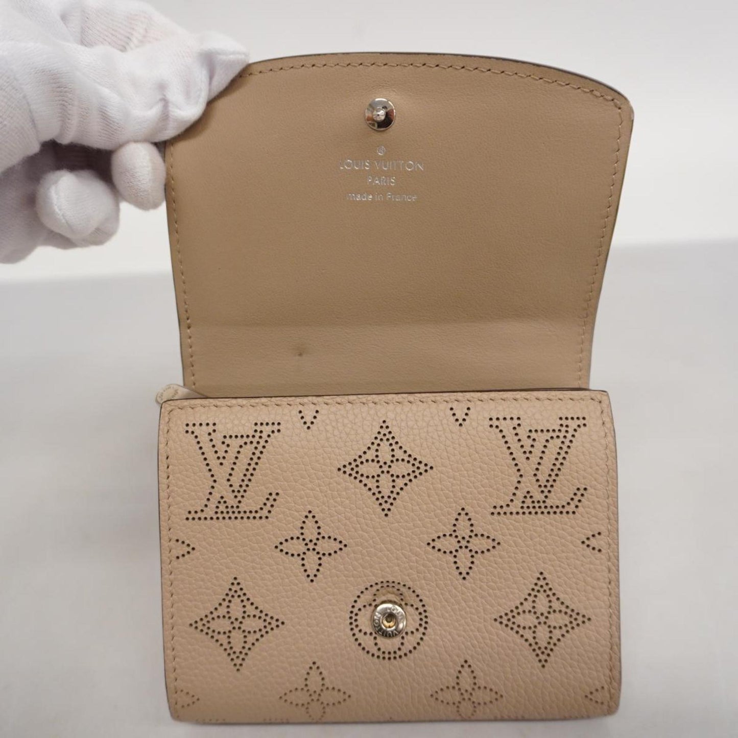 Louis Vuitton Iris Leather Wallet ()