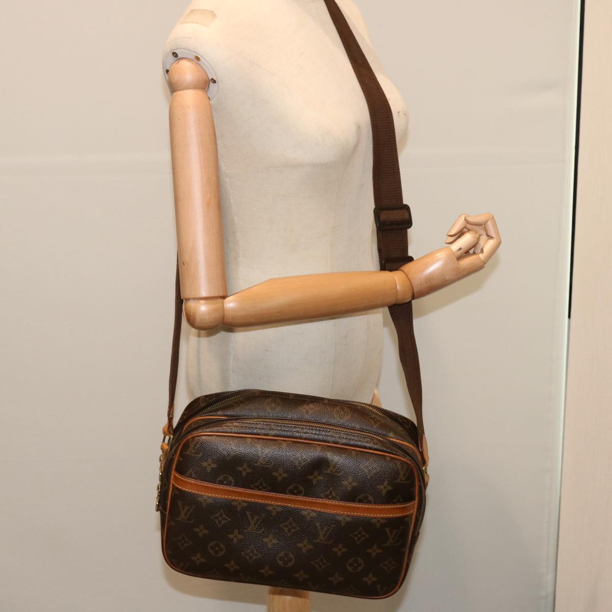 LOUIS VUITTON Monogram Reporter PM Shoulder Bag M45254 LV fm3324